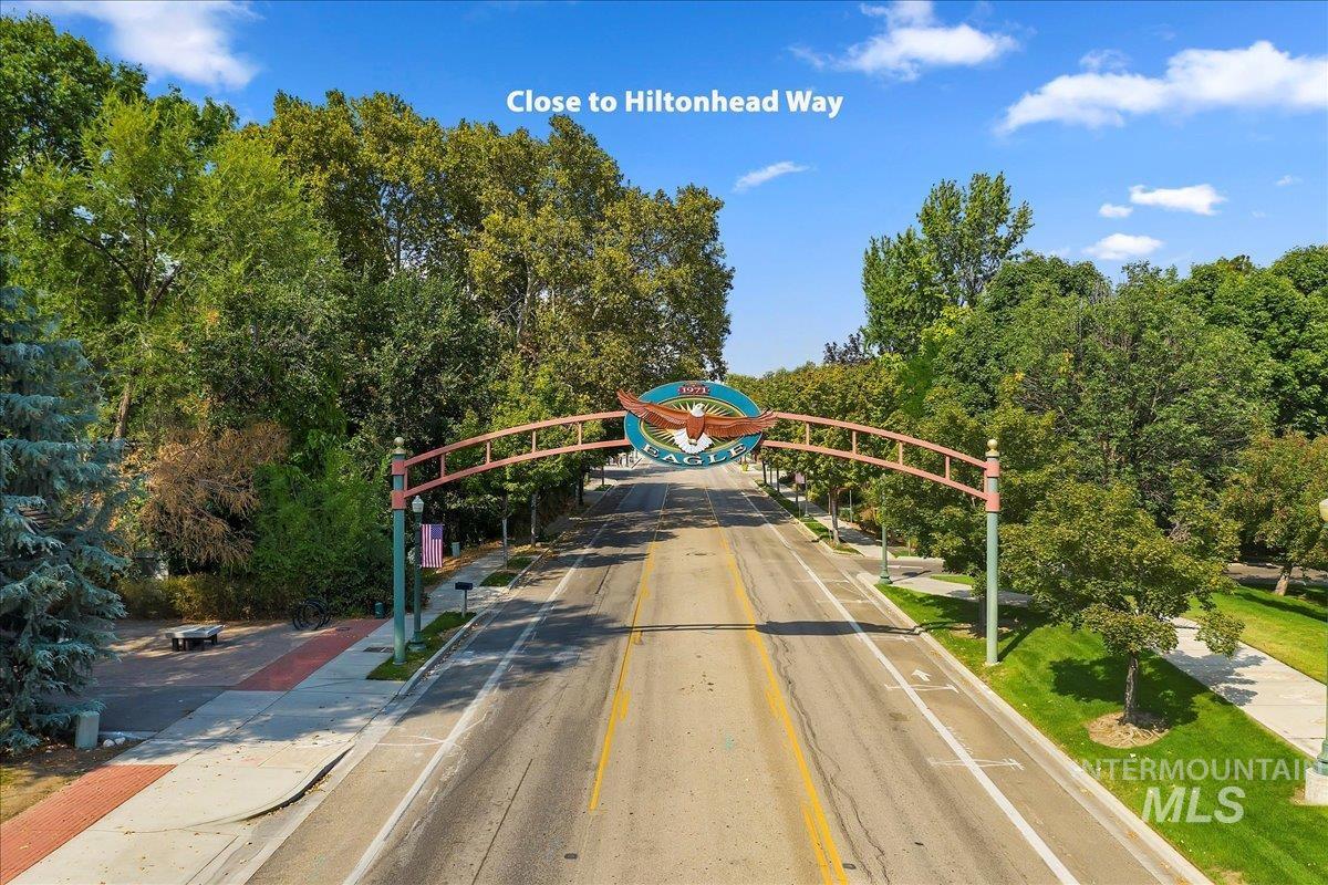 468 N Plainfield Ave, Eagle, Idaho 83616, 5 Bedrooms, 3.5 Bathrooms, Residential For Sale, Price $899,900,MLS 98977198