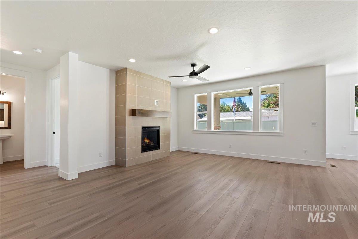 468 N Plainfield Ave, Eagle, Idaho 83616, 5 Bedrooms, 3.5 Bathrooms, Residential For Sale, Price $899,900,MLS 98977198