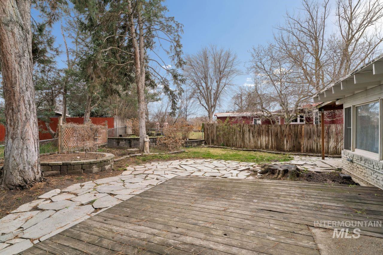 6419 W Randolph Drive, Boise, Idaho 83709, 3 Bedrooms, 2 Bathrooms, Residential For Sale, Price $550,000,MLS 98977199