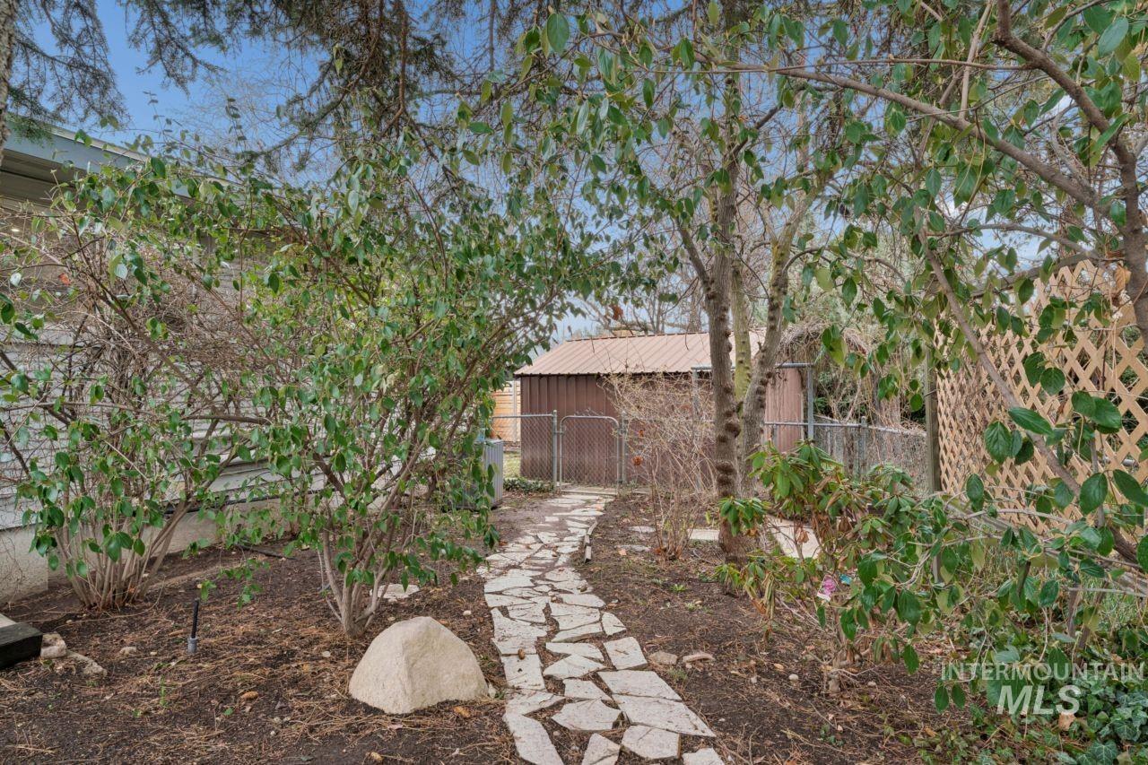 6419 W Randolph Drive, Boise, Idaho 83709, 3 Bedrooms, 2 Bathrooms, Residential For Sale, Price $550,000,MLS 98977199