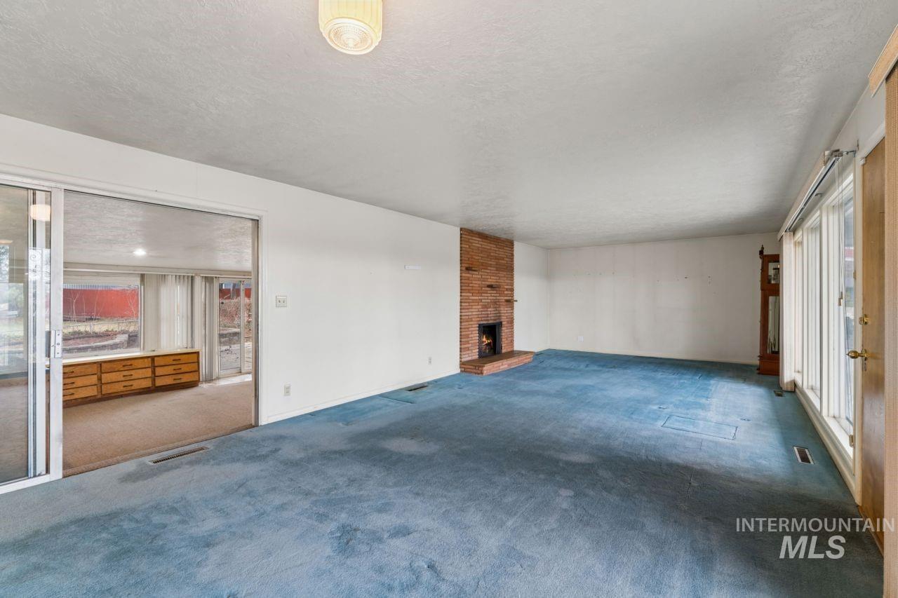 6419 W Randolph Drive, Boise, Idaho 83709, 3 Bedrooms, 2 Bathrooms, Residential For Sale, Price $550,000,MLS 98977199