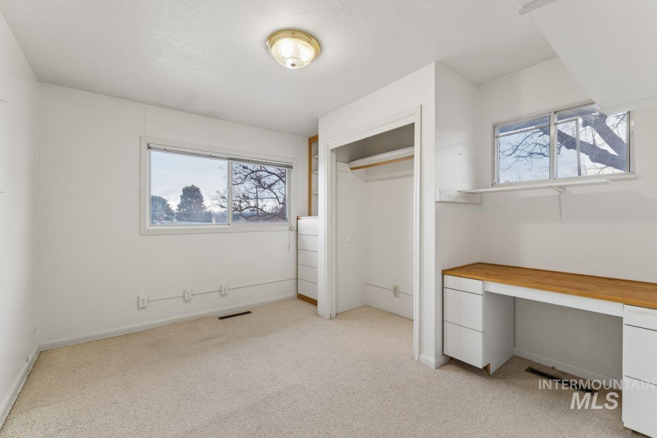 6419 W Randolph Drive, Boise, Idaho 83709, 3 Bedrooms, 2 Bathrooms, Residential For Sale, Price $550,000,MLS 98977199