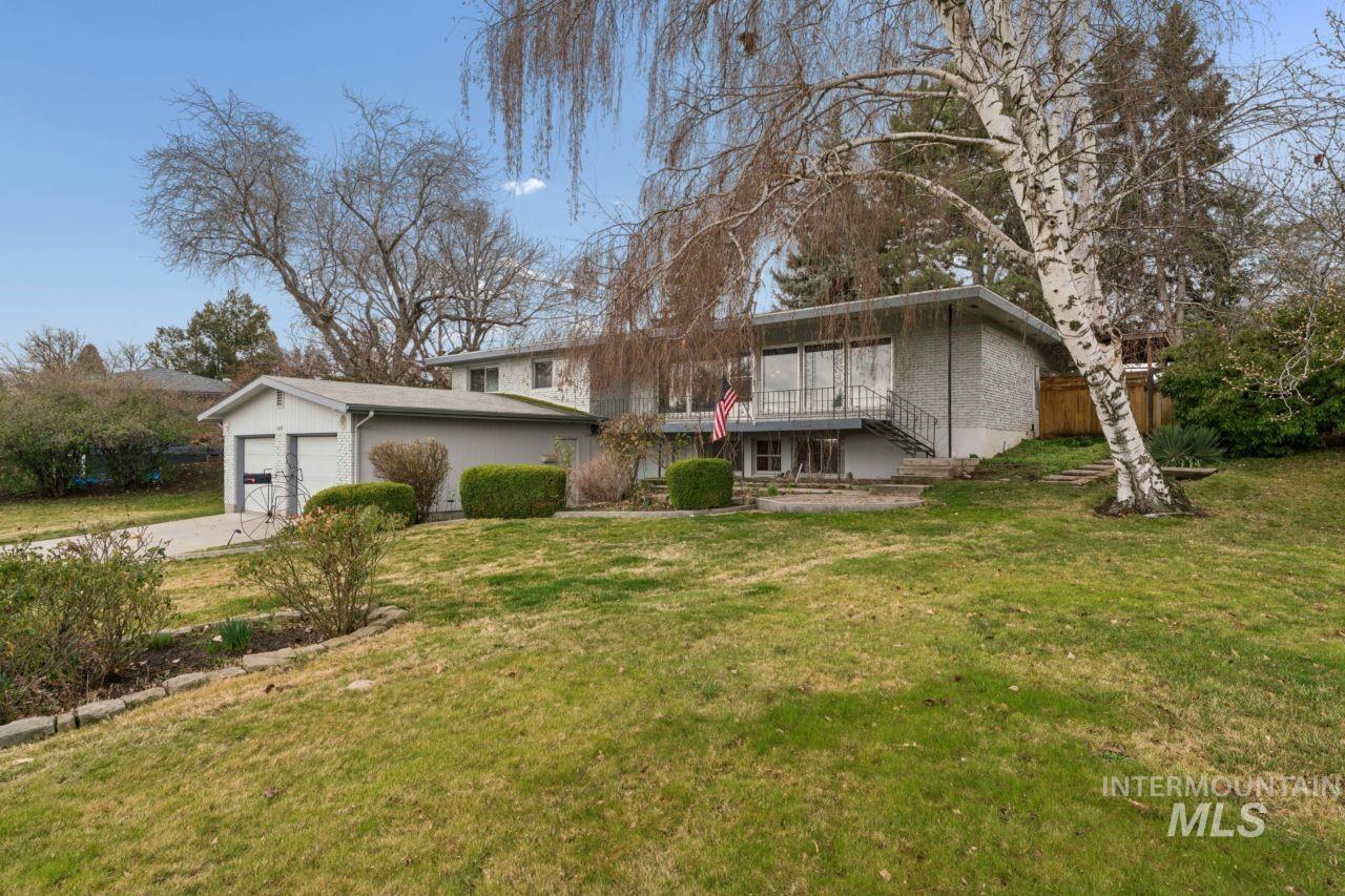 6419 W Randolph Drive, Boise, Idaho 83709, 3 Bedrooms, 2 Bathrooms, Residential For Sale, Price $550,000,MLS 98977199