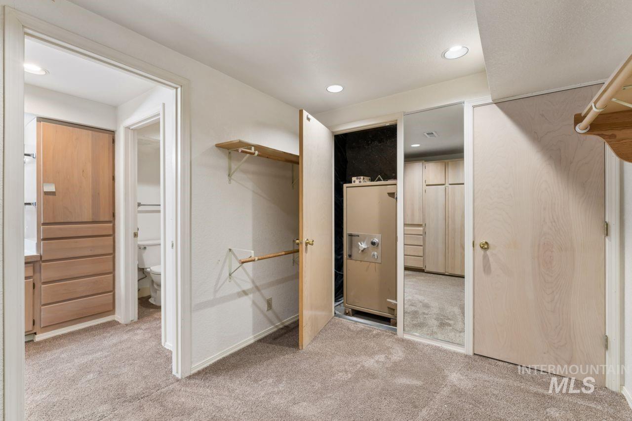 6419 W Randolph Drive, Boise, Idaho 83709, 3 Bedrooms, 2 Bathrooms, Residential For Sale, Price $550,000,MLS 98977199