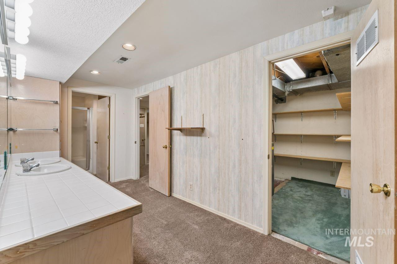 6419 W Randolph Drive, Boise, Idaho 83709, 3 Bedrooms, 2 Bathrooms, Residential For Sale, Price $550,000,MLS 98977199