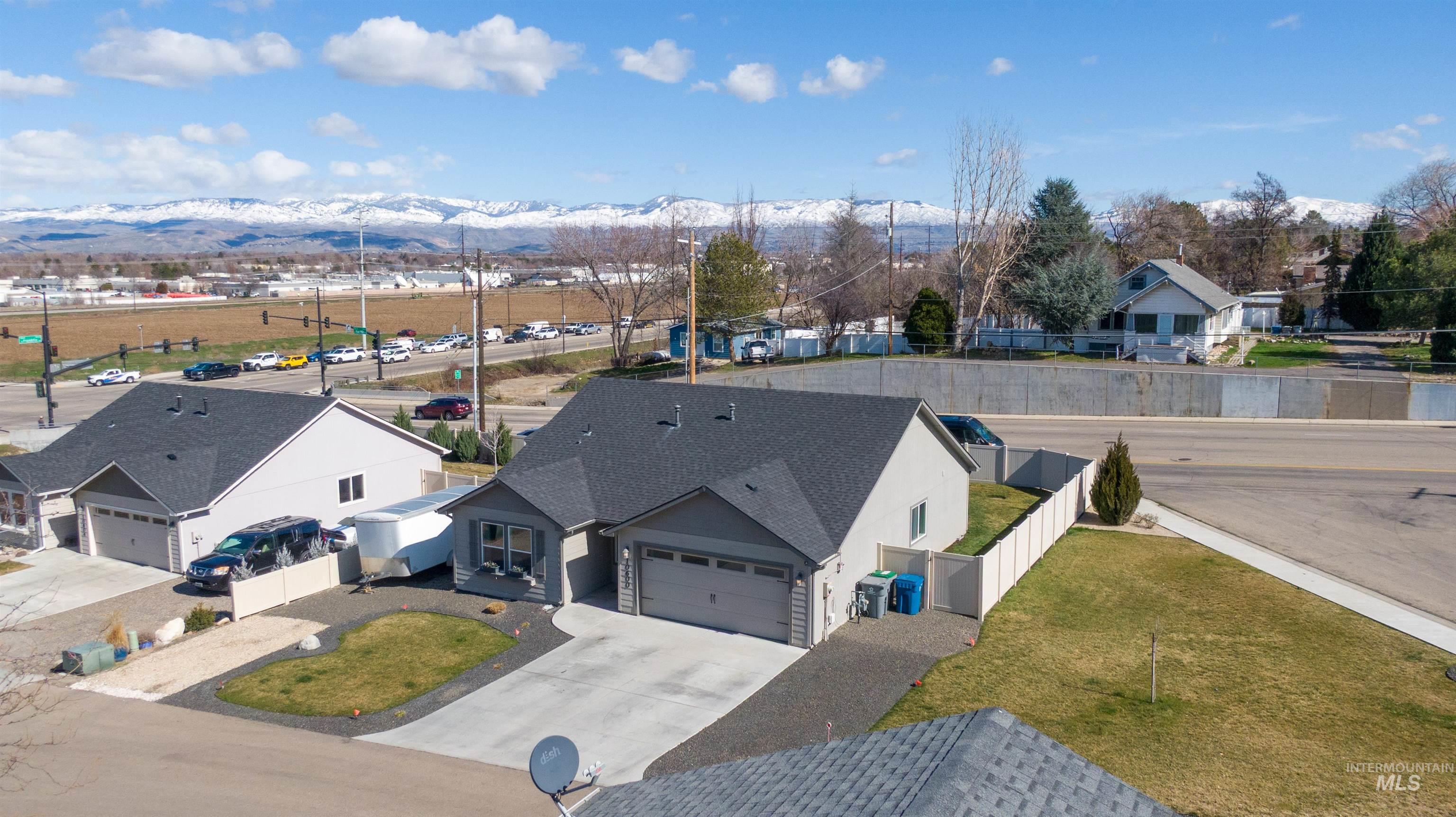 10600 W Cruser Dr, Boise, Idaho 83709, 3 Bedrooms, 2 Bathrooms, Residential For Sale, Price $445,000,MLS 98977200