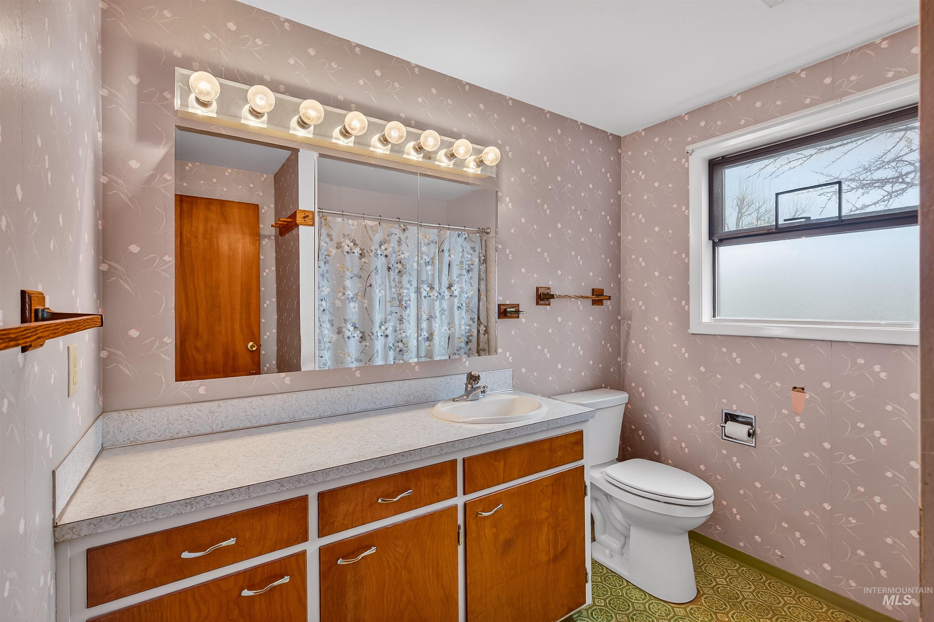 1129 Bryden Ave, Lewiston, Idaho 83501, 3 Bedrooms, 2 Bathrooms, Residential For Sale, Price $365,000, 98977206