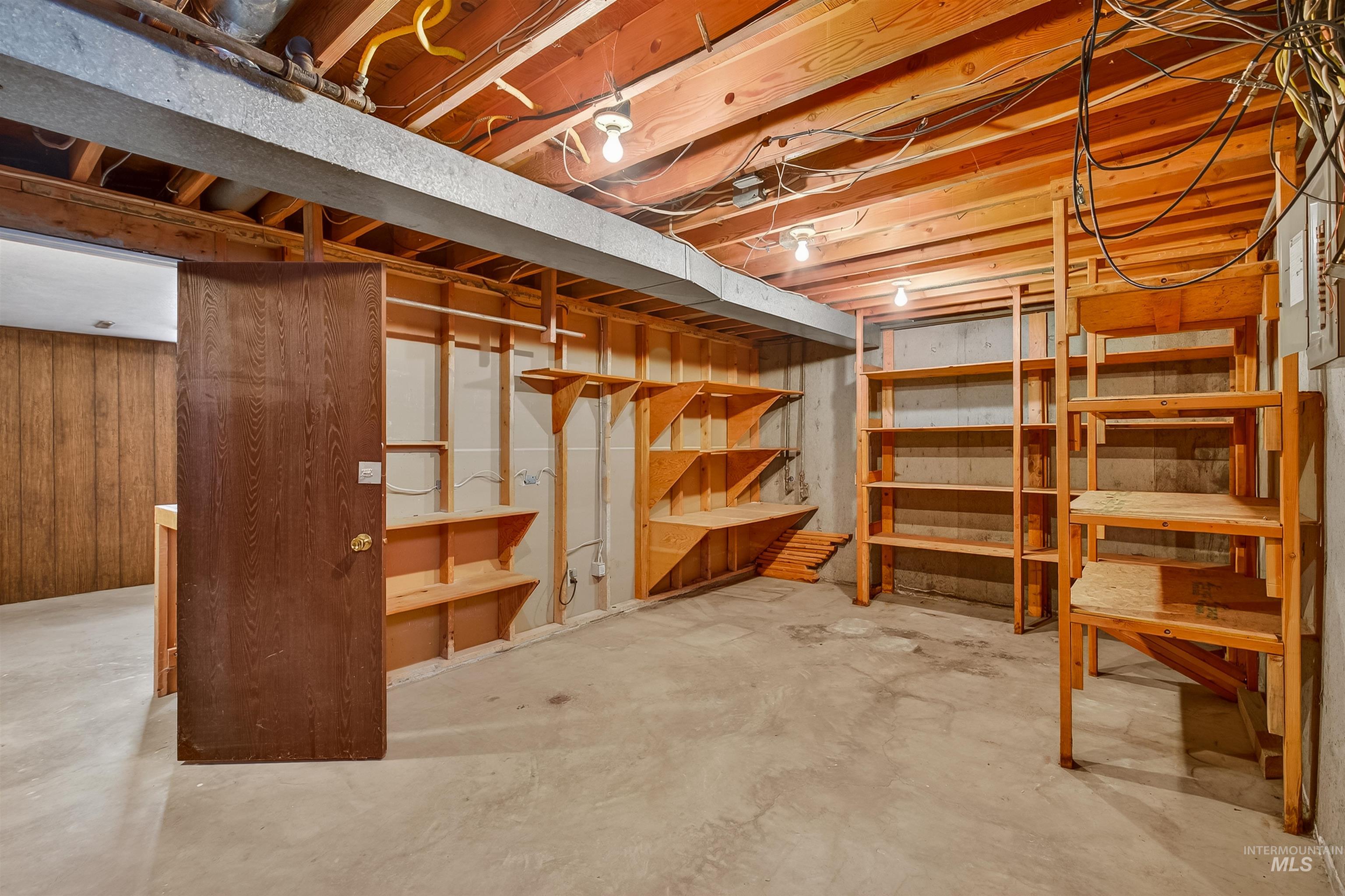 1129 Bryden Ave, Lewiston, Idaho 83501, 3 Bedrooms, 2 Bathrooms, Residential For Sale, Price $365,000, 98977206