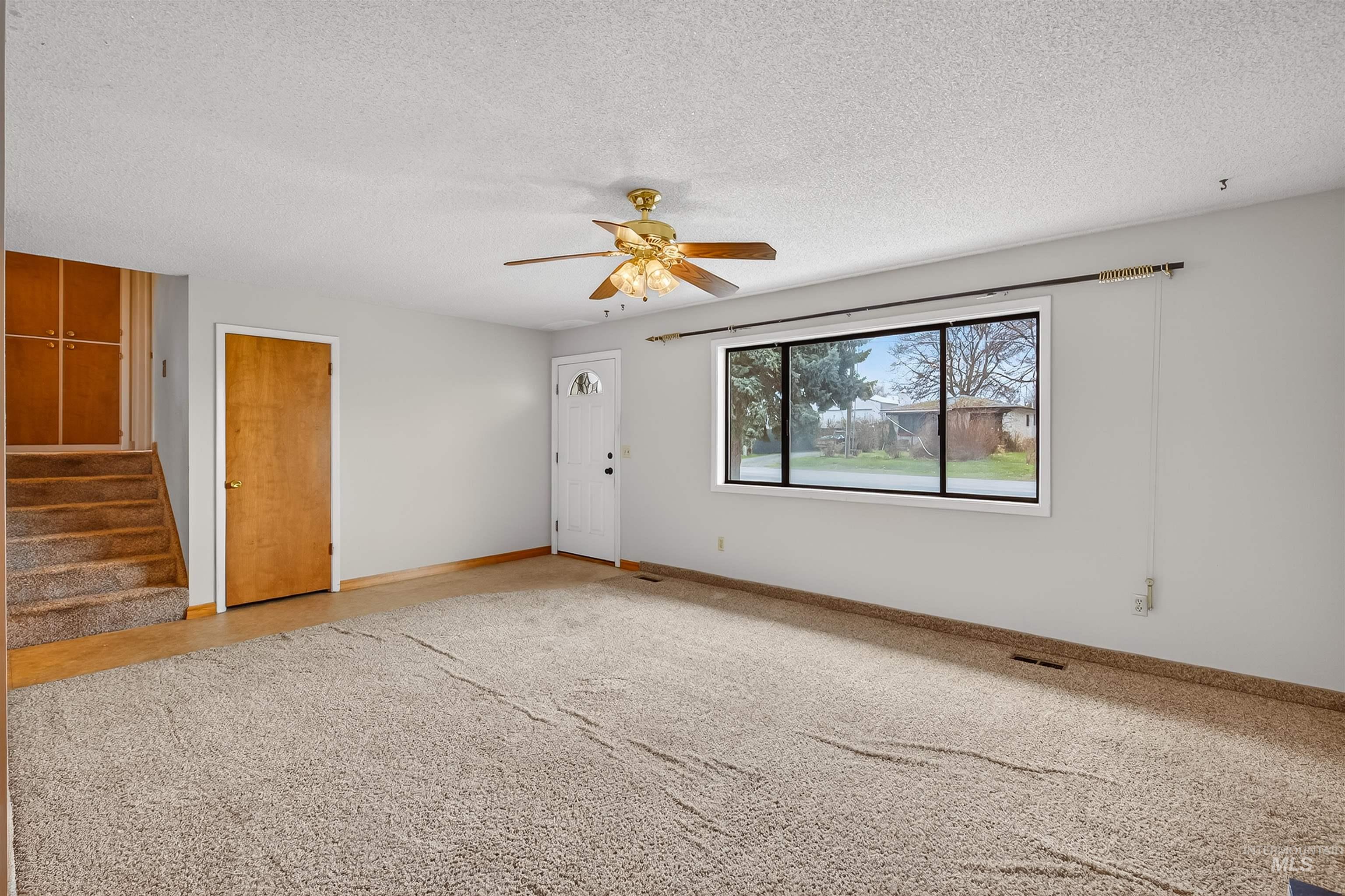 1129 Bryden Ave, Lewiston, Idaho 83501, 3 Bedrooms, 2 Bathrooms, Residential For Sale, Price $365,000, 98977206