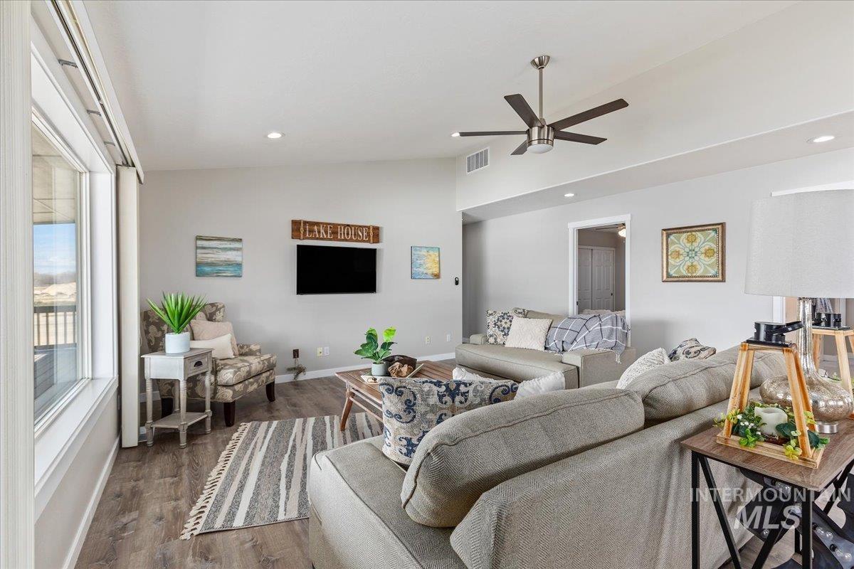 21600 Look Lane, Caldwell, Idaho 83607, 3 Bedrooms, 3 Bathrooms, Residential For Sale, Price $1,995,000, 98977209