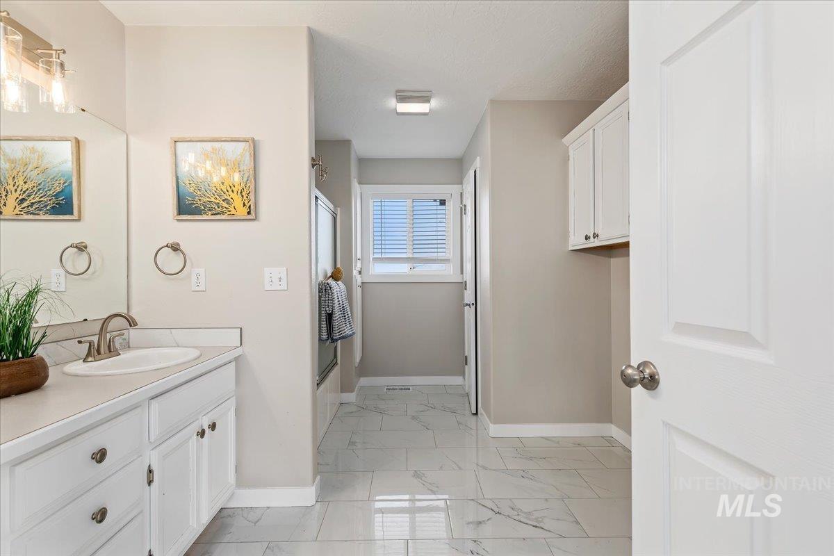 21600 Look Lane, Caldwell, Idaho 83607, 3 Bedrooms, 3 Bathrooms, Residential For Sale, Price $1,995,000, 98977209