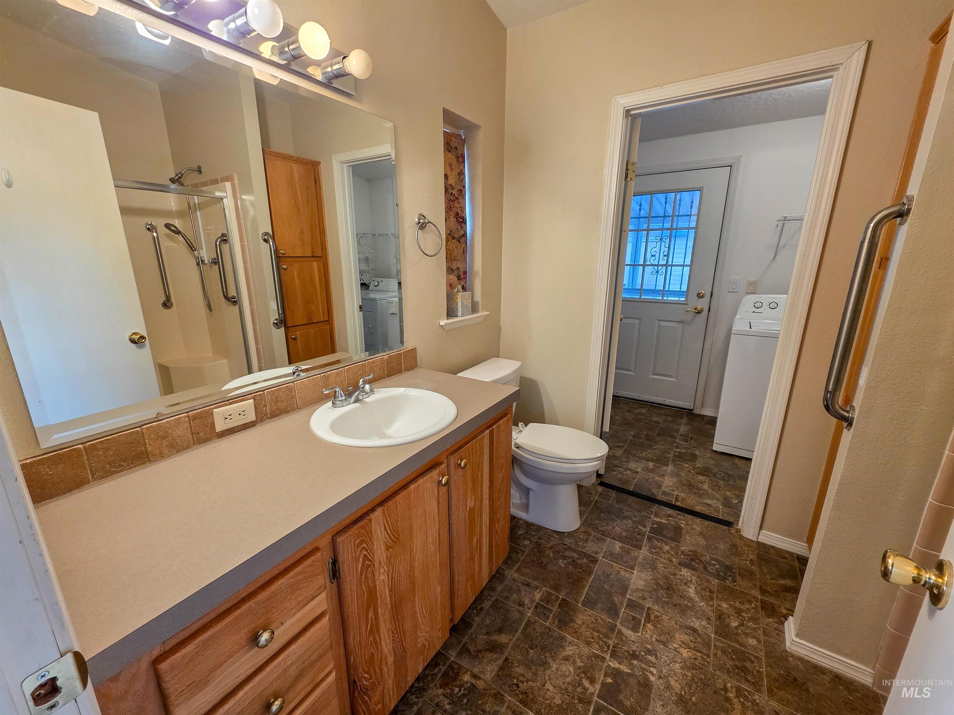 2034 Powers Ave, Lewiston, Idaho 83501-4443, 3 Bedrooms, 2 Bathrooms, Residential For Sale, Price $159,999, 98977211