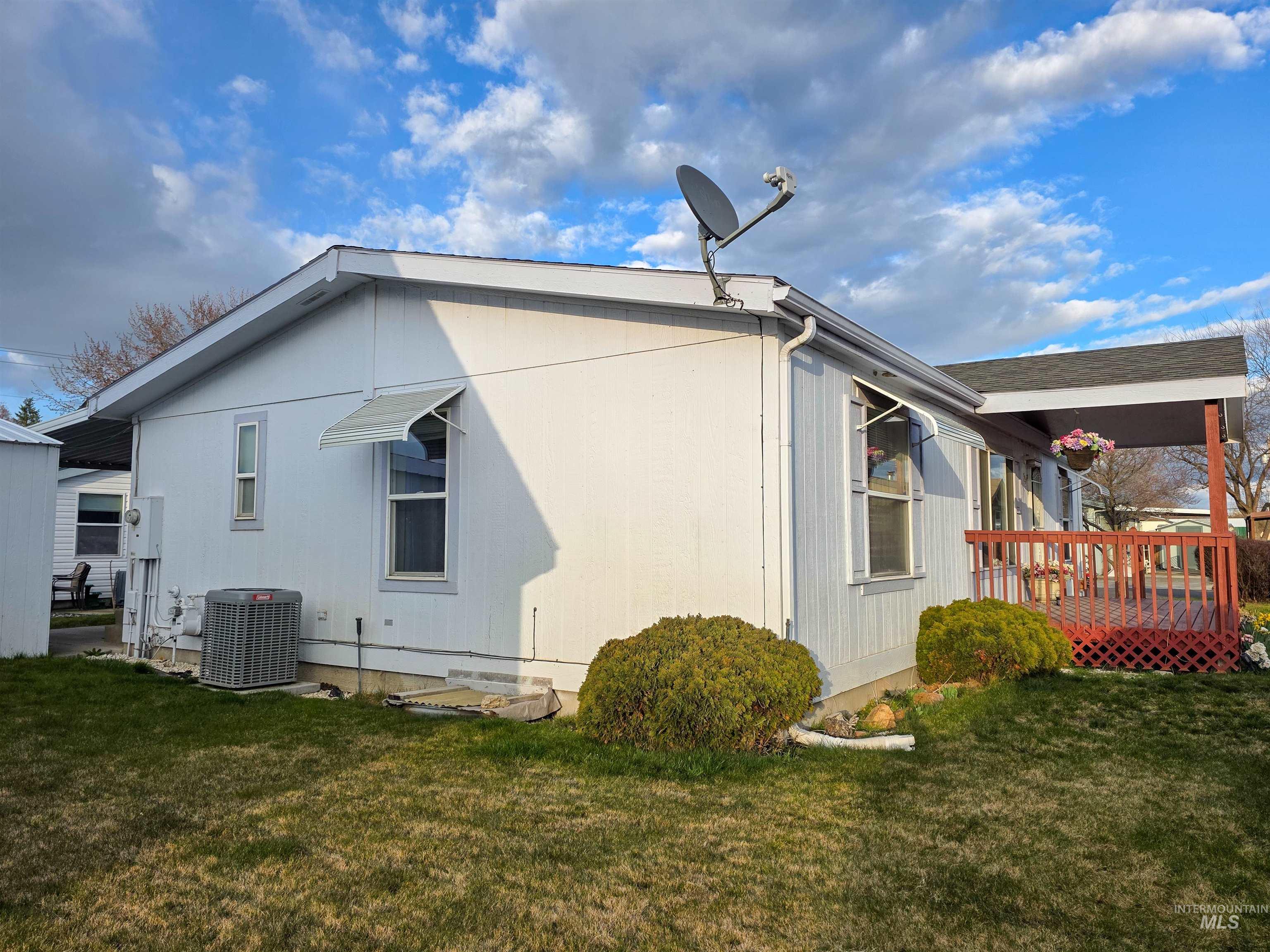 2034 Powers Ave, Lewiston, Idaho 83501-4443, 3 Bedrooms, 2 Bathrooms, Residential For Sale, Price $159,999, 98977211