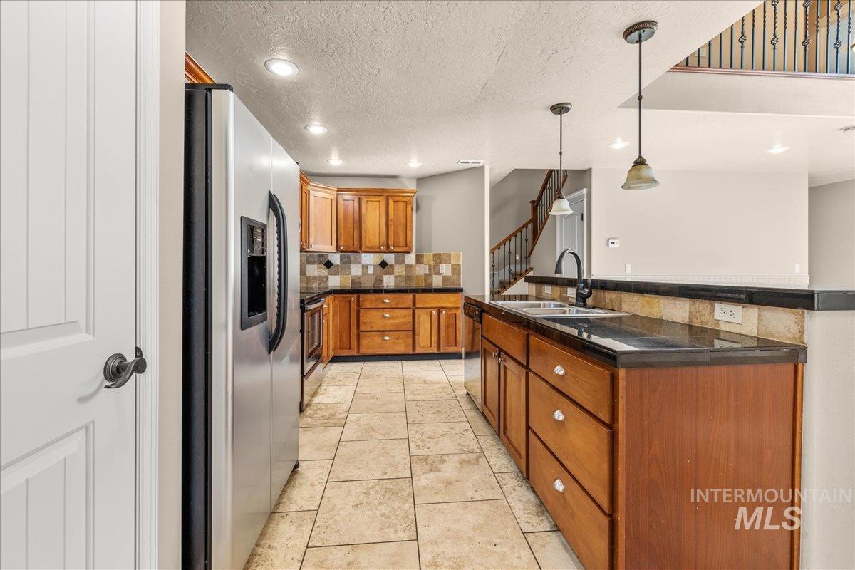 2476 S Amaya Lane, Boise, Idaho 83709, 4 Bedrooms, 3 Bathrooms, Residential For Sale, Price $444,900,MLS 98977216