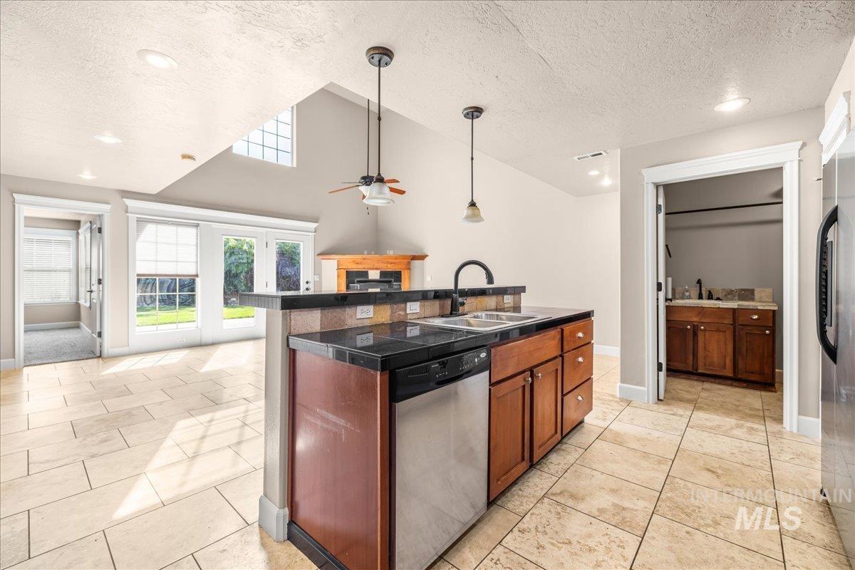 2476 S Amaya Lane, Boise, Idaho 83709, 4 Bedrooms, 3 Bathrooms, Residential For Sale, Price $444,900,MLS 98977216