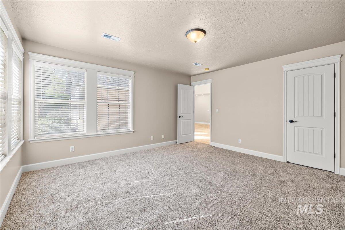 2476 S Amaya Lane, Boise, Idaho 83709, 4 Bedrooms, 3 Bathrooms, Residential For Sale, Price $444,900,MLS 98977216