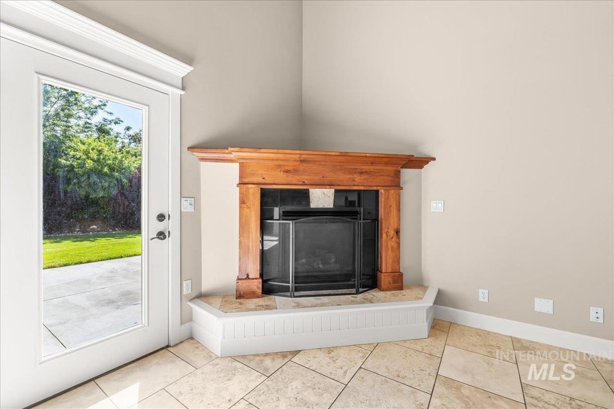 2476 S Amaya Lane, Boise, Idaho 83709, 4 Bedrooms, 3 Bathrooms, Residential For Sale, Price $444,900,MLS 98977216