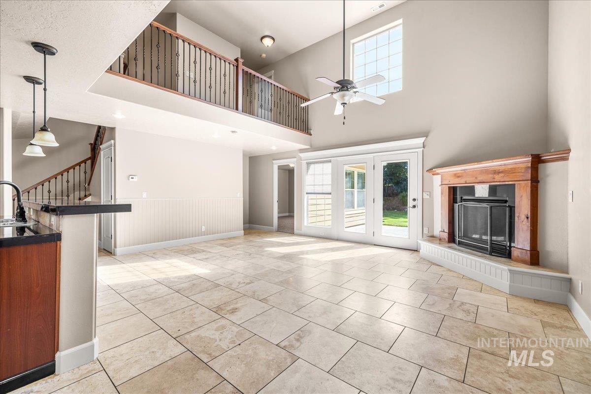 2476 S Amaya Lane, Boise, Idaho 83709, 4 Bedrooms, 3 Bathrooms, Residential For Sale, Price $444,900,MLS 98977216