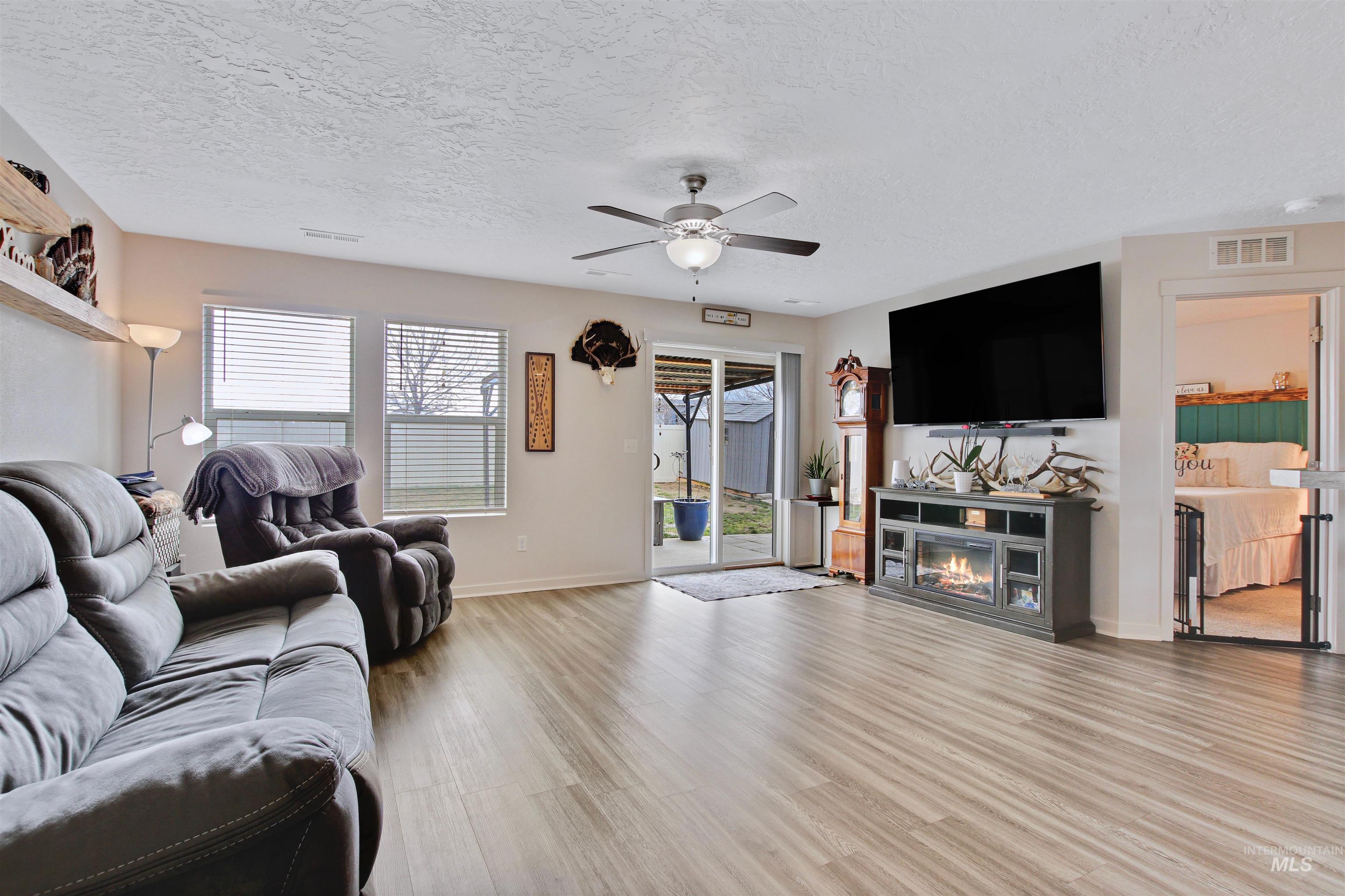 11211 W Kite St, Nampa, Idaho 83651, 3 Bedrooms, 2 Bathrooms, Residential For Sale, Price $365,000,MLS 98977218