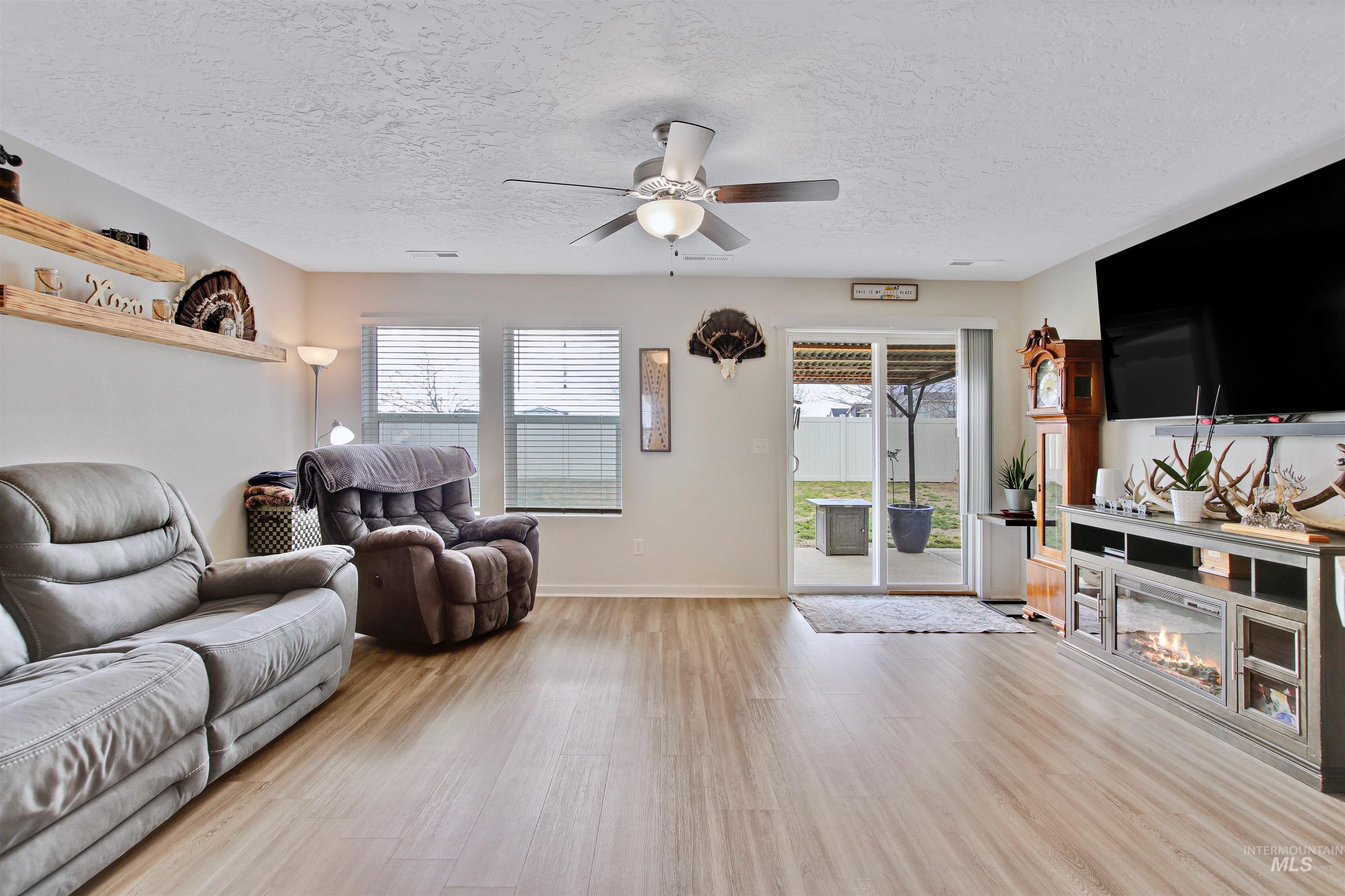 11211 W Kite St, Nampa, Idaho 83651, 3 Bedrooms, 2 Bathrooms, Residential For Sale, Price $365,000,MLS 98977218