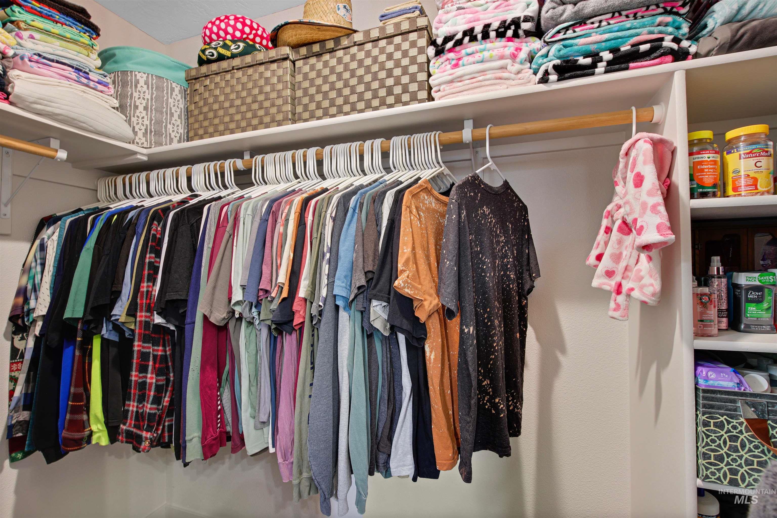 11211 W Kite St, Nampa, Idaho 83651, 3 Bedrooms, 2 Bathrooms, Residential For Sale, Price $365,000,MLS 98977218