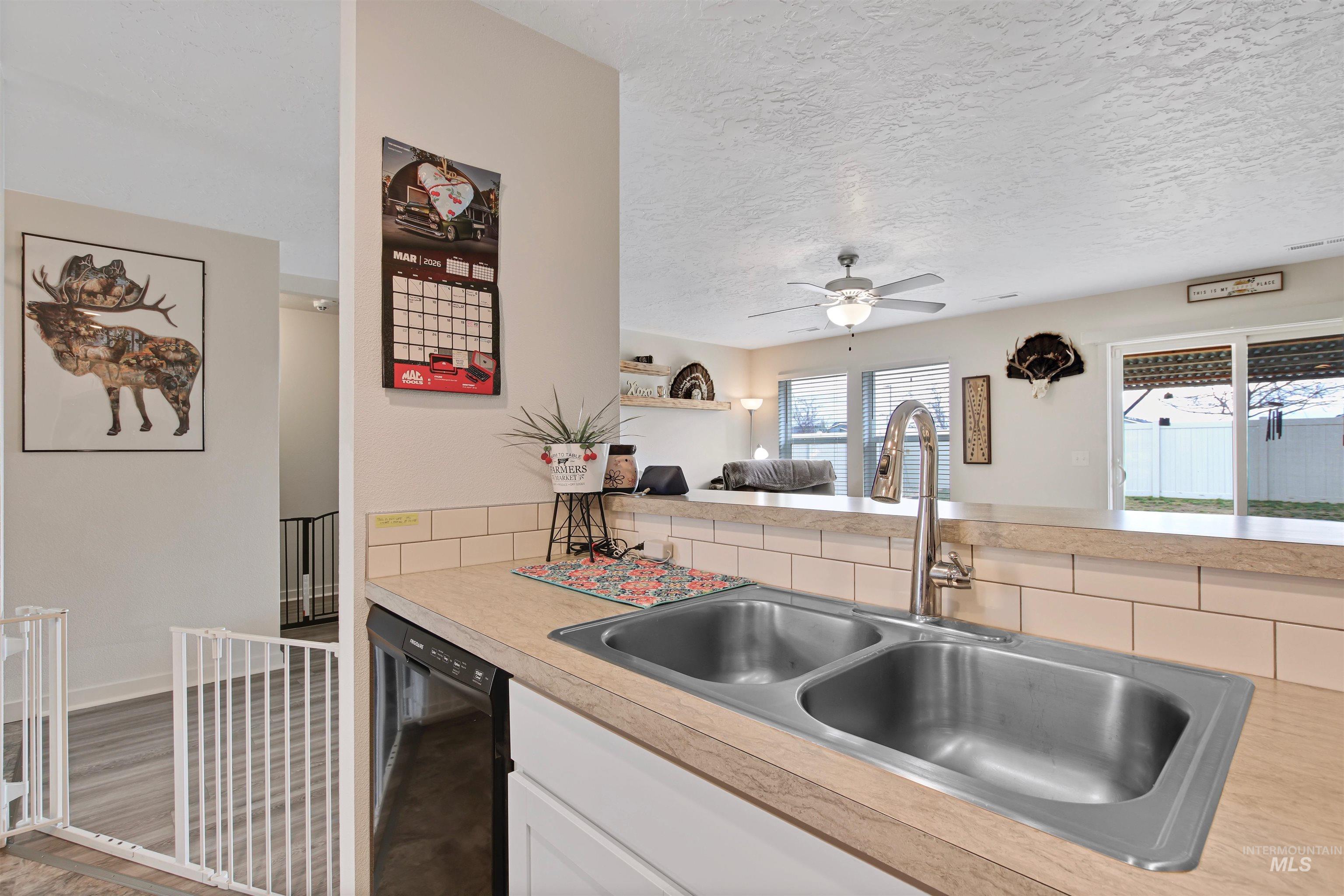 11211 W Kite St, Nampa, Idaho 83651, 3 Bedrooms, 2 Bathrooms, Residential For Sale, Price $365,000,MLS 98977218