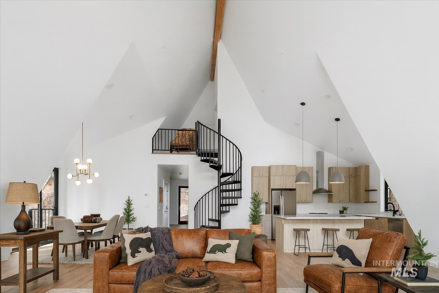 7 Moonglow Cir, Garden Valley, Idaho 83622, 2 Bedrooms, 2 Bathrooms, Residential For Sale, Price $649,000,MLS 98977219