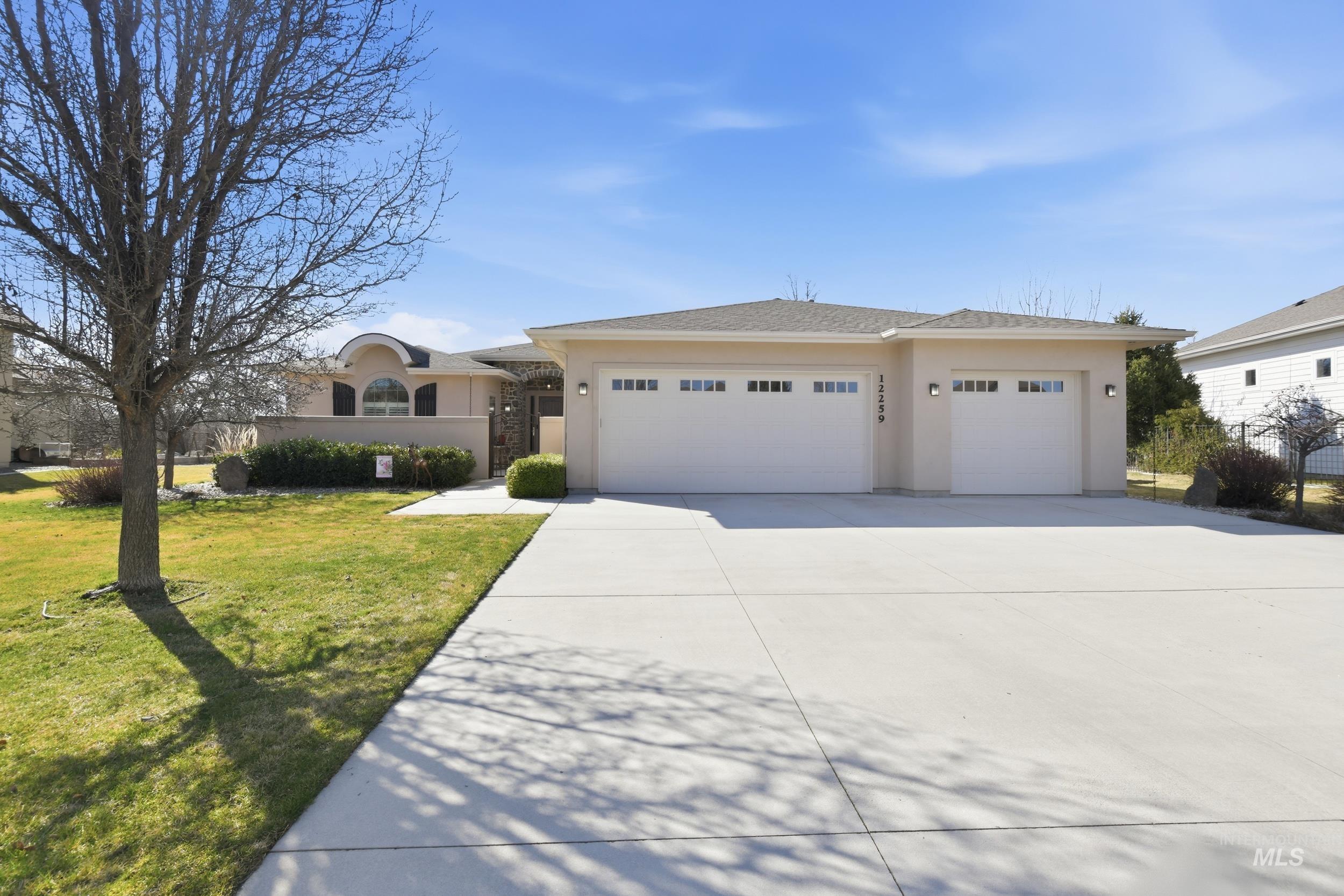 12259 W Seven Lakes Lane, Star, Idaho 83669, 4 Bedrooms, 2.5 Bathrooms, Residential For Sale, Price $999,990,MLS 98977221