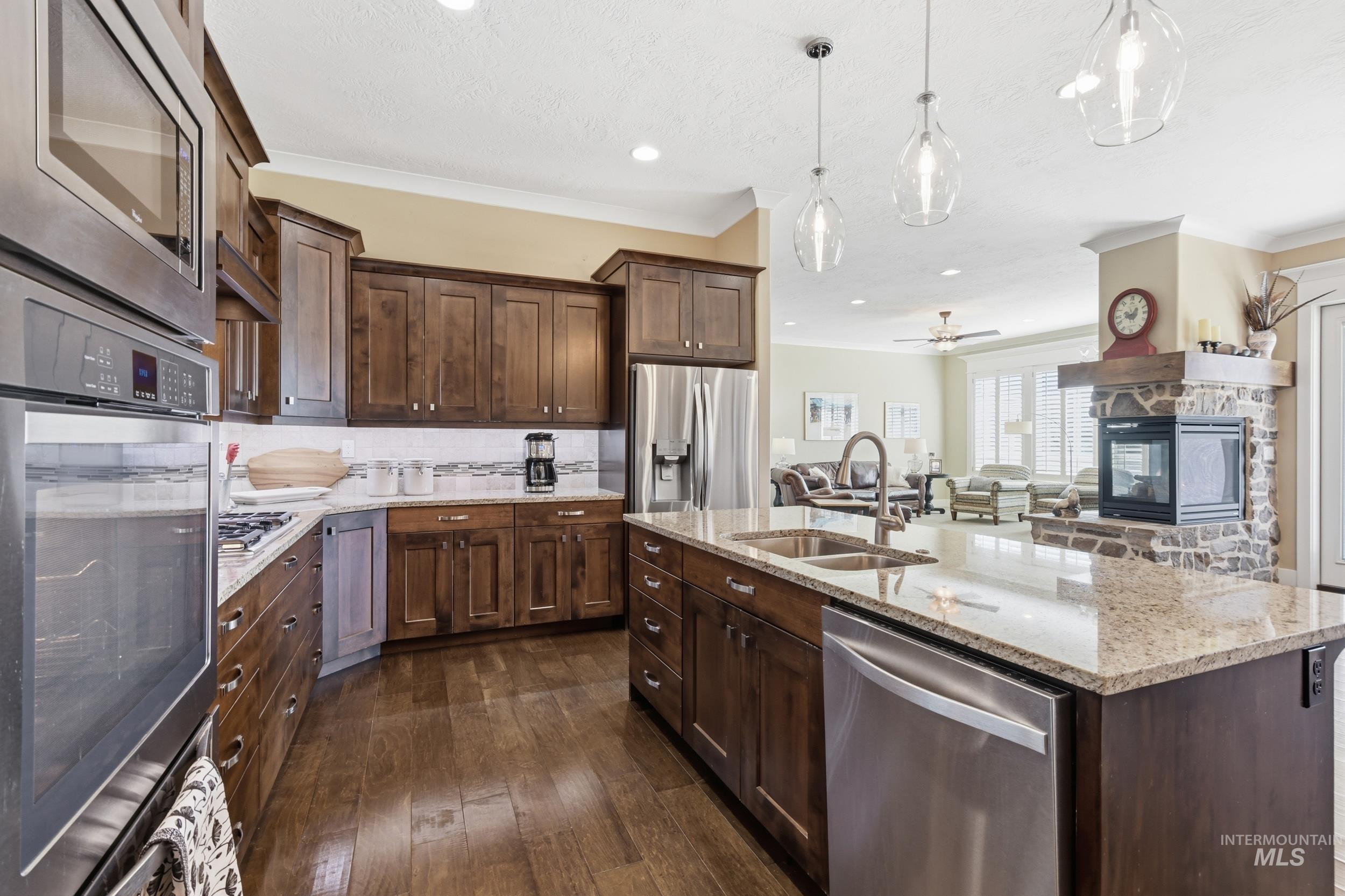 12259 W Seven Lakes Lane, Star, Idaho 83669, 4 Bedrooms, 2.5 Bathrooms, Residential For Sale, Price $999,990,MLS 98977221