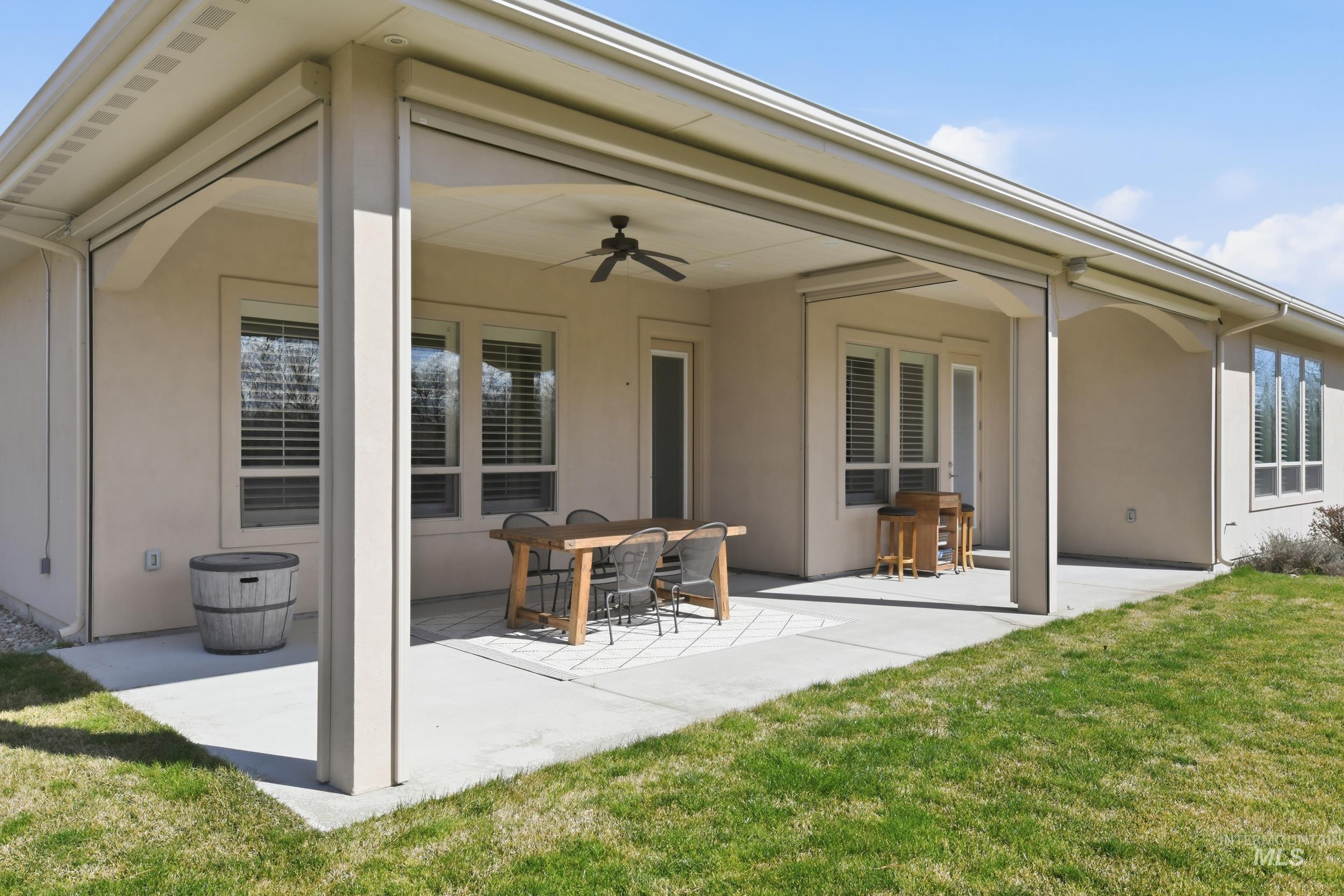 12259 W Seven Lakes Lane, Star, Idaho 83669, 4 Bedrooms, 2.5 Bathrooms, Residential For Sale, Price $999,990,MLS 98977221