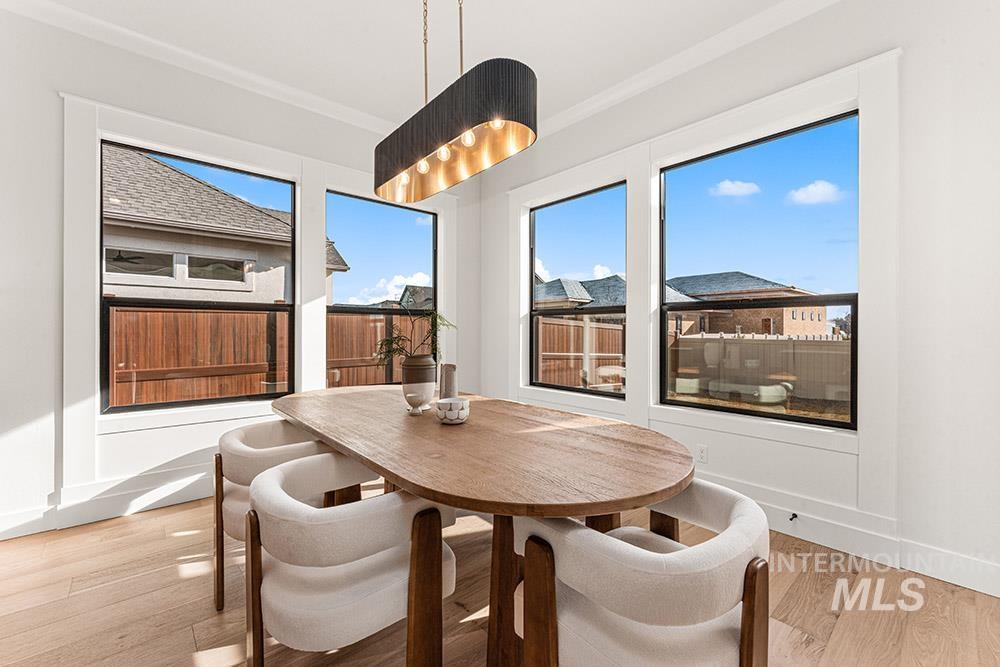 3506 W Retreat St, Eagle, Idaho 83616, 3 Bedrooms, 2.5 Bathrooms, Residential For Sale, Price $1,089,900,MLS 98977222