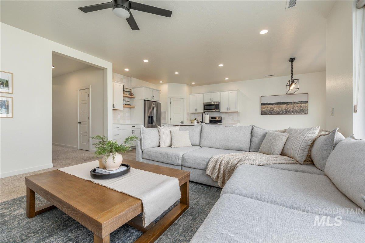 3090 W Silver River St., Meridian, Idaho 83646, 3 Bedrooms, 2 Bathrooms, Residential For Sale, Price $525,000,MLS 98977223