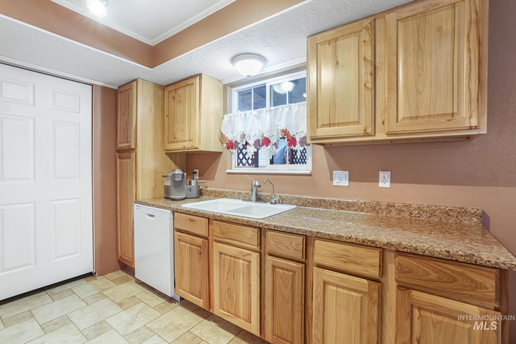 388 Heyburn Ave, Twin Falls, Idaho 83301, 3 Bedrooms, 1 Bathroom, Residential For Sale, Price $284,900,MLS 98977225