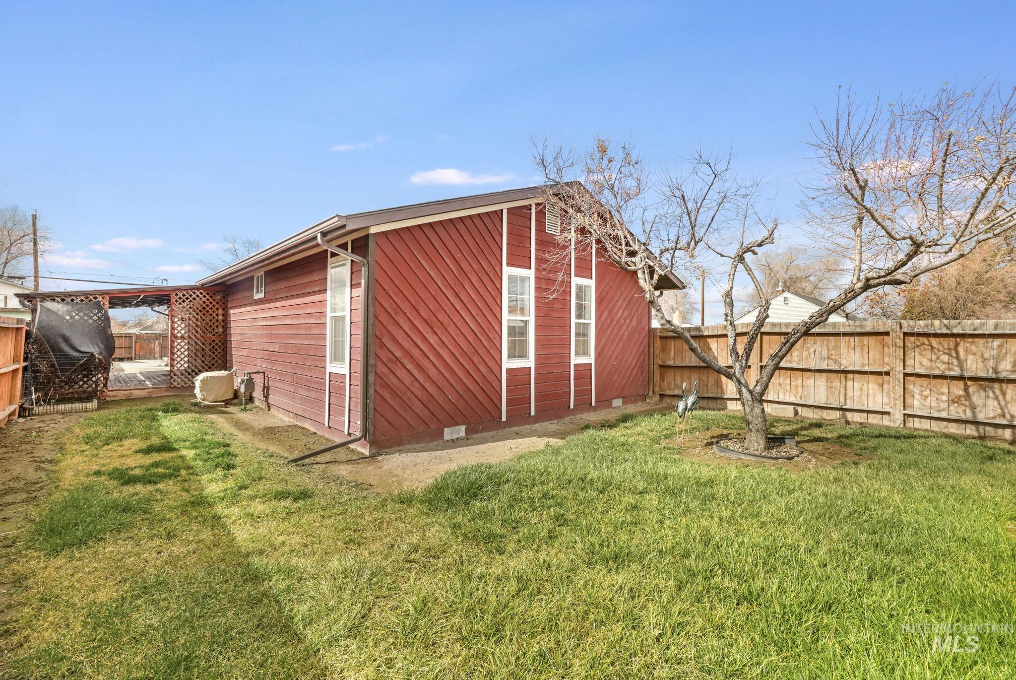 388 Heyburn Ave, Twin Falls, Idaho 83301, 3 Bedrooms, 1 Bathroom, Residential For Sale, Price $284,900,MLS 98977225