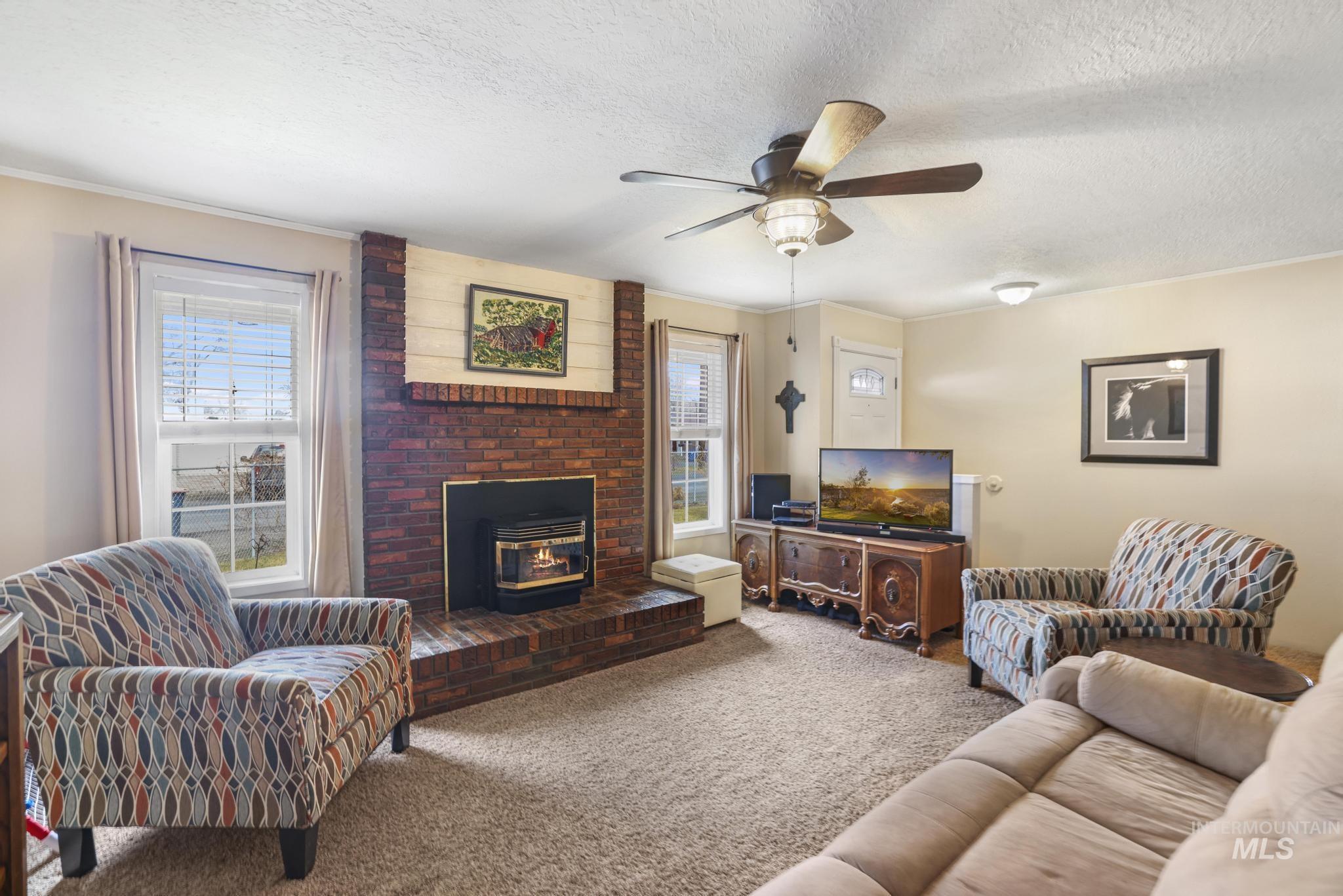 388 Heyburn Ave, Twin Falls, Idaho 83301, 3 Bedrooms, 1 Bathroom, Residential For Sale, Price $284,900,MLS 98977225