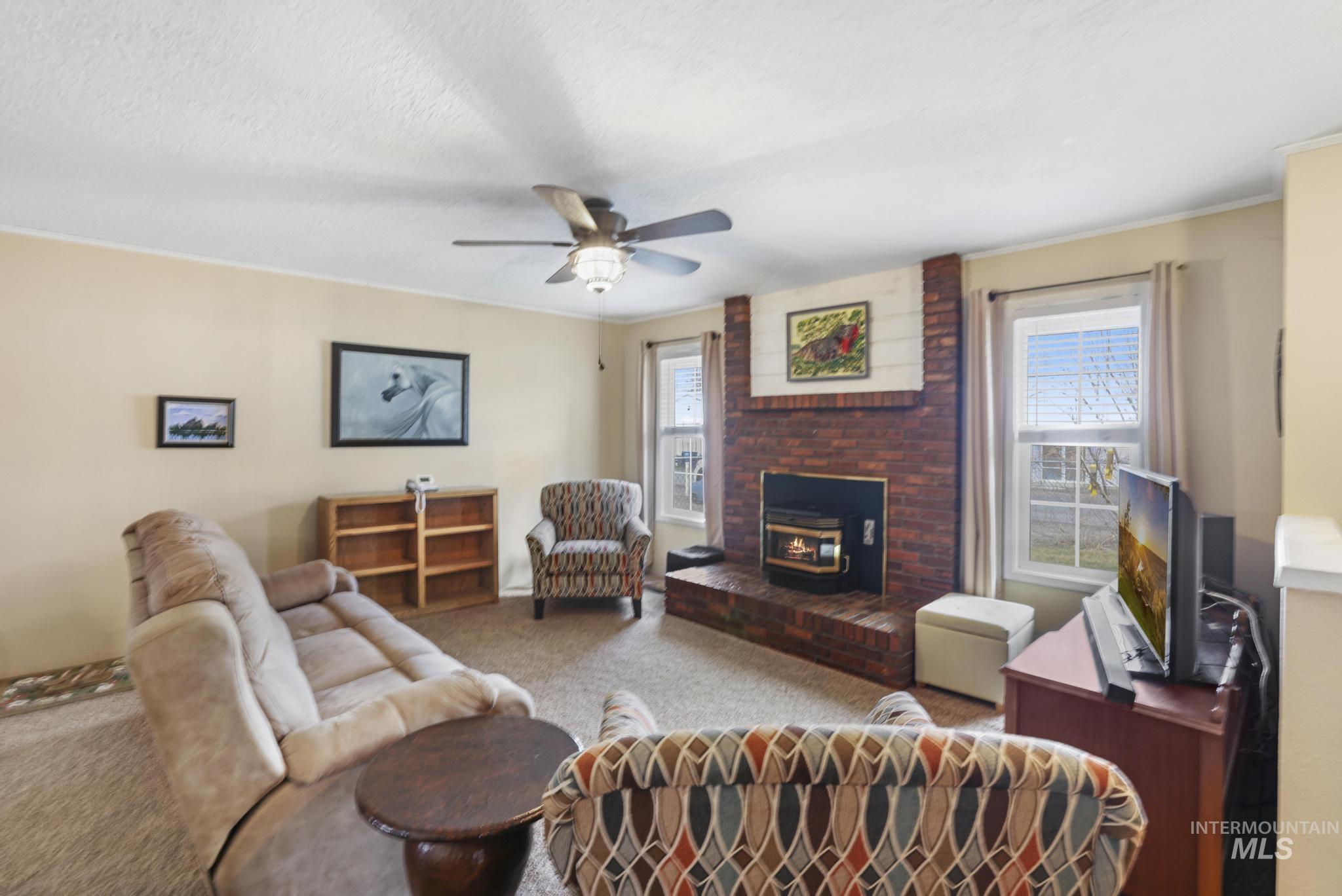 388 Heyburn Ave, Twin Falls, Idaho 83301, 3 Bedrooms, 1 Bathroom, Residential For Sale, Price $284,900,MLS 98977225