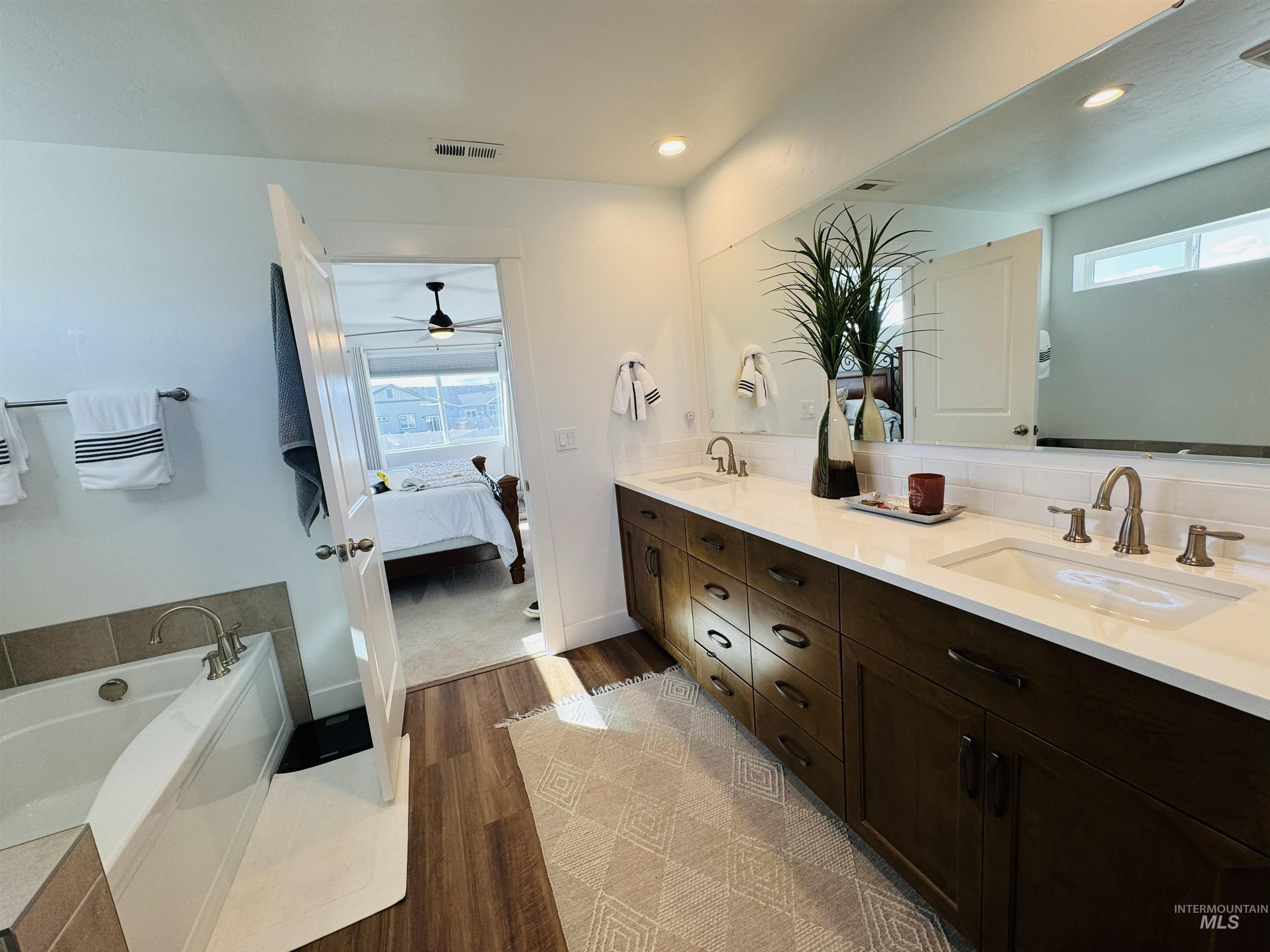 12637 S Averyon Way, Nampa, Idaho 83686, 4 Bedrooms, 2.5 Bathrooms, Residential For Sale, Price $585,000, 98977226