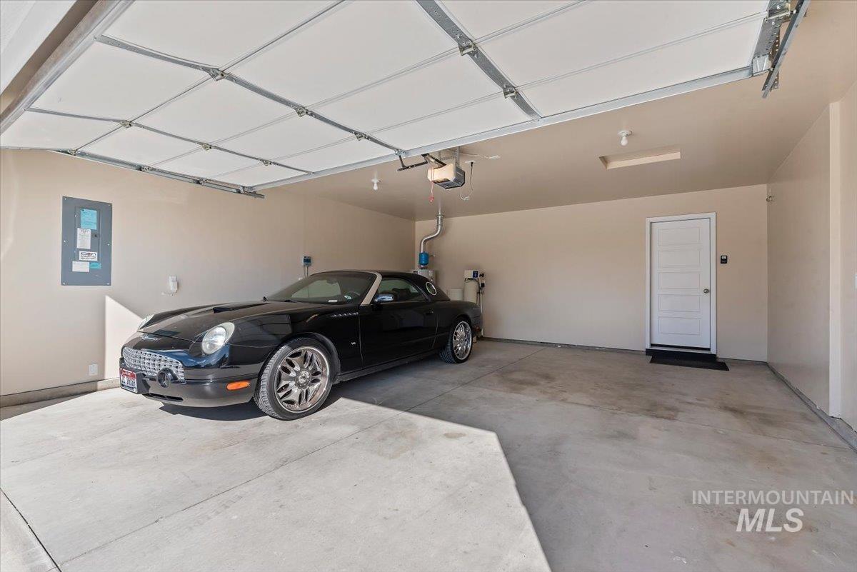 16908 N N Lowerfield Loop, Nampa, Idaho 83687, 4 Bedrooms, 2 Bathrooms, Residential For Sale, Price $449,900,MLS 98977230