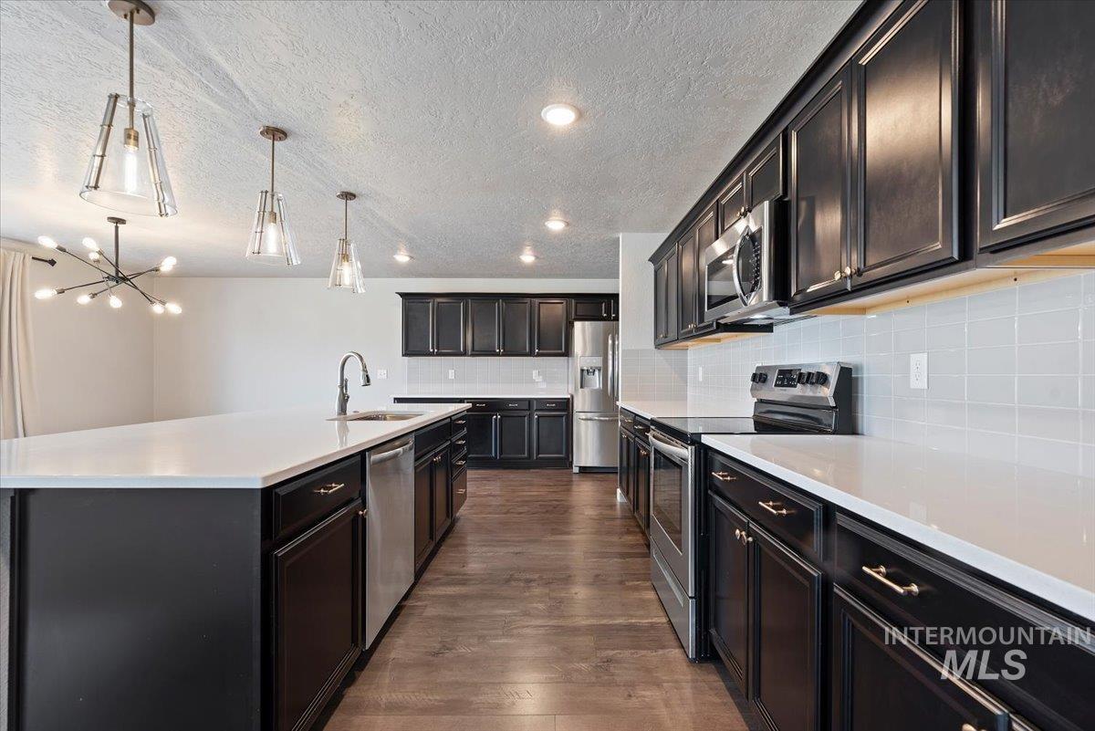 15182 N Mia Way, Nampa, Idaho 83651, 5 Bedrooms, 3 Bathrooms, Residential For Sale, Price $499,900,MLS 98977232