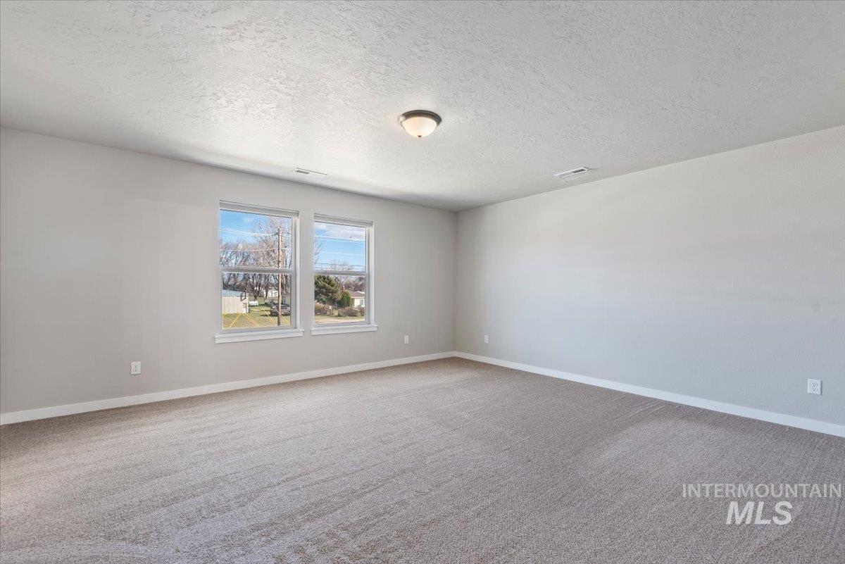 15182 N Mia Way, Nampa, Idaho 83651, 5 Bedrooms, 3 Bathrooms, Residential For Sale, Price $499,900,MLS 98977232