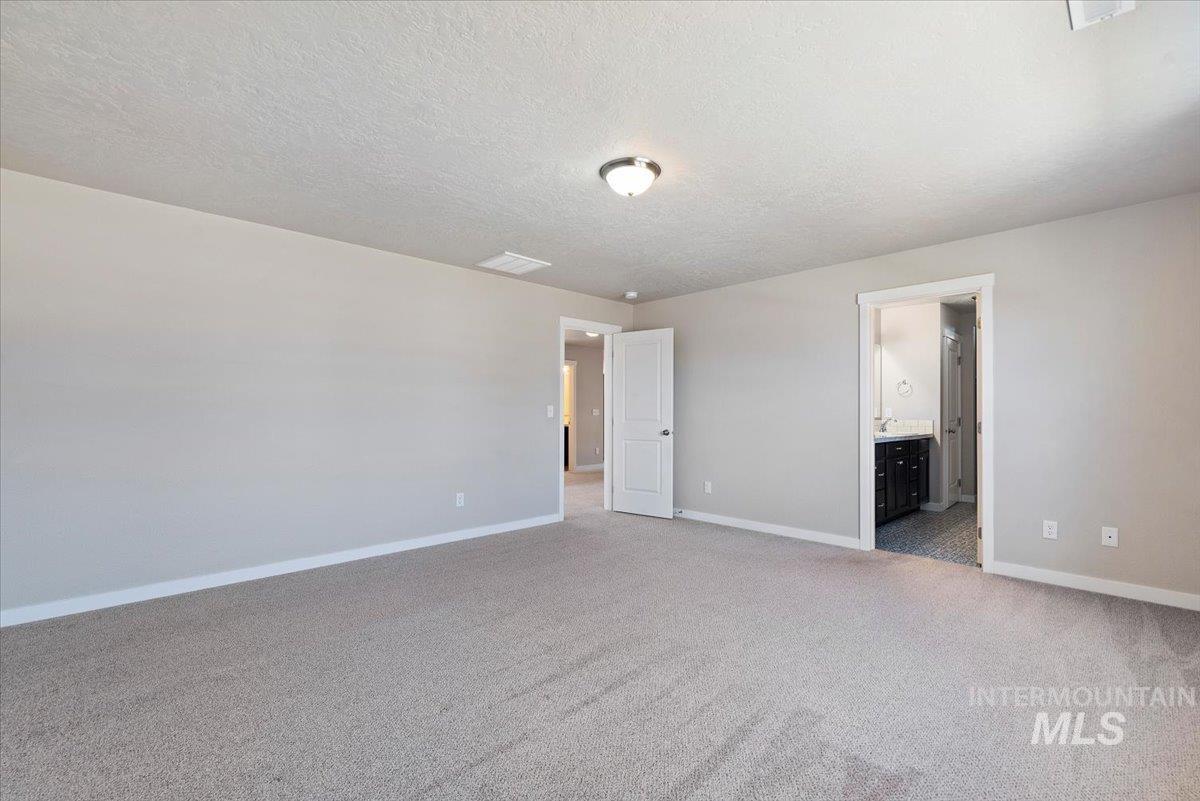 15182 N Mia Way, Nampa, Idaho 83651, 5 Bedrooms, 3 Bathrooms, Residential For Sale, Price $499,900,MLS 98977232