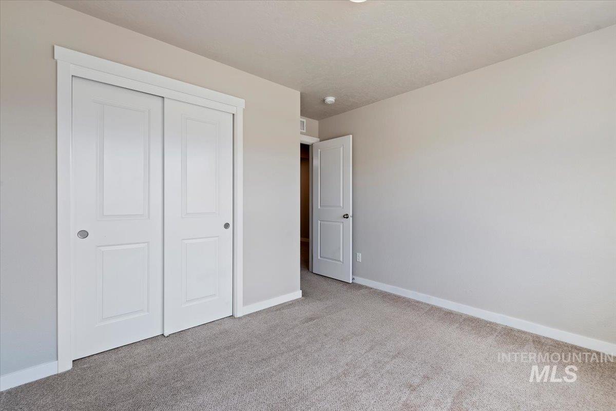 15182 N Mia Way, Nampa, Idaho 83651, 5 Bedrooms, 3 Bathrooms, Residential For Sale, Price $499,900,MLS 98977232