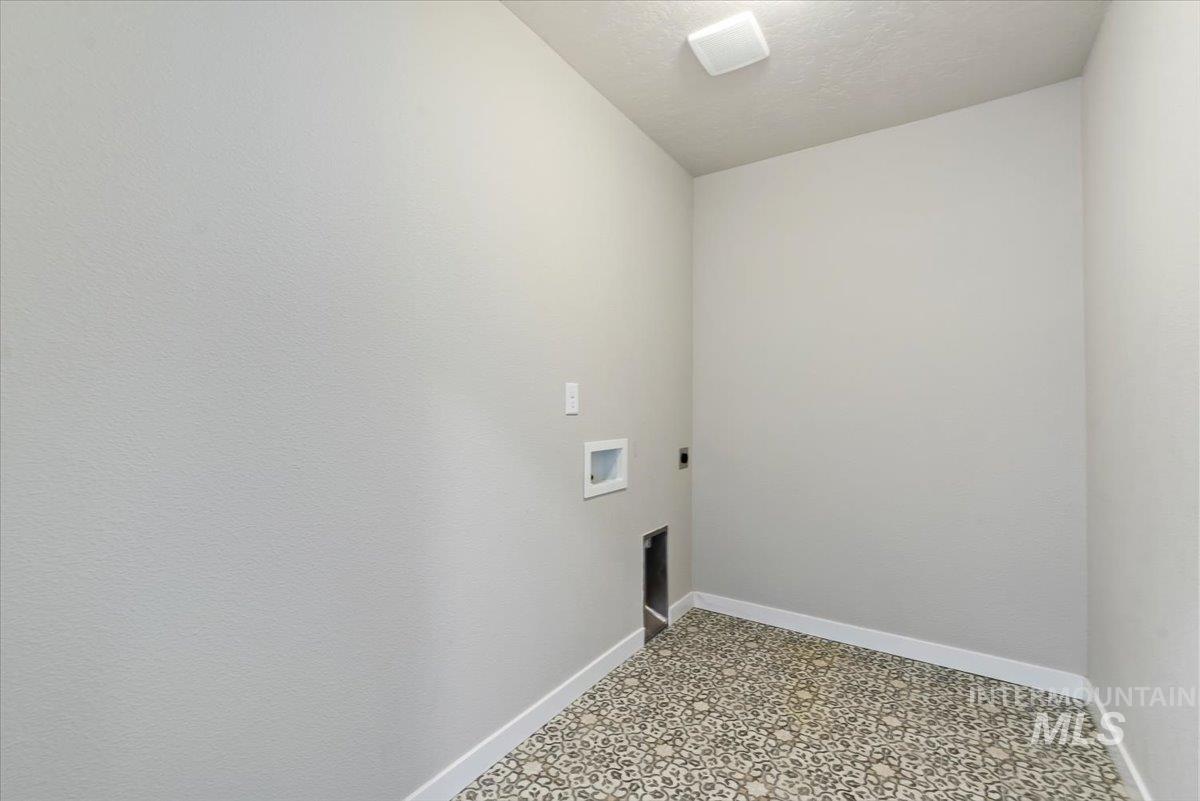 15182 N Mia Way, Nampa, Idaho 83651, 5 Bedrooms, 3 Bathrooms, Residential For Sale, Price $499,900,MLS 98977232