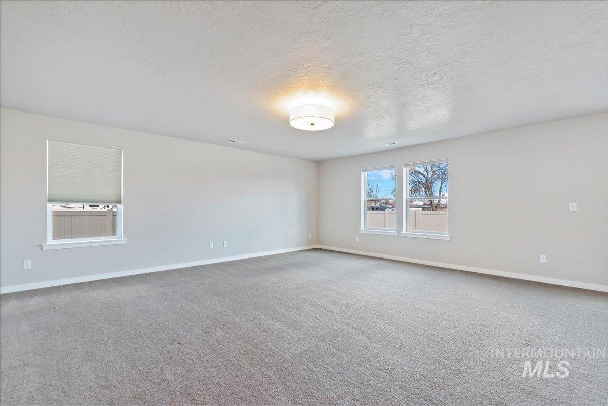 15182 N Mia Way, Nampa, Idaho 83651, 5 Bedrooms, 3 Bathrooms, Residential For Sale, Price $499,900,MLS 98977232