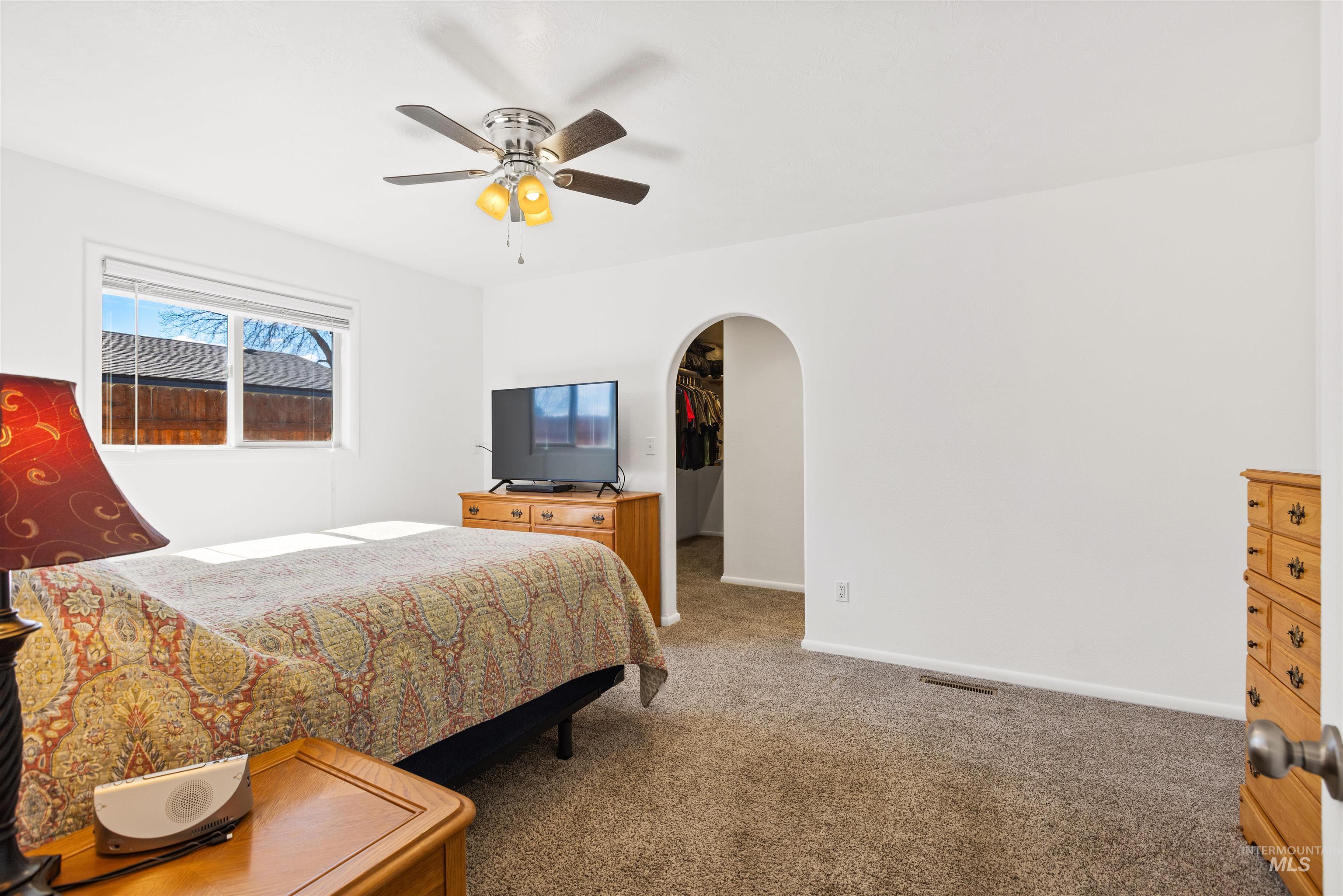 3304 S Illinois Ave, Caldwell, Idaho 83605, 3 Bedrooms, 2 Bathrooms, Residential For Sale, Price $385,000,MLS 98977233