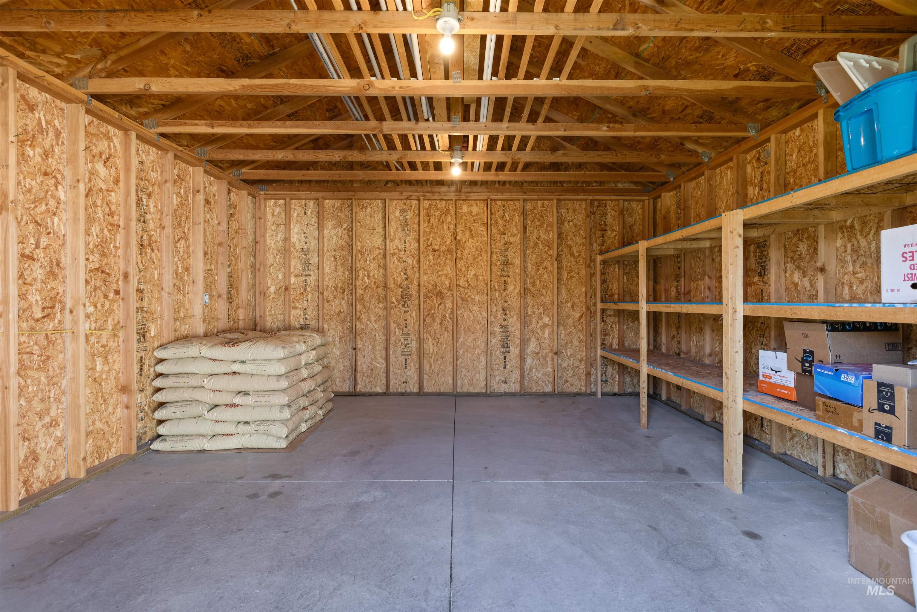 3304 S Illinois Ave, Caldwell, Idaho 83605, 3 Bedrooms, 2 Bathrooms, Residential For Sale, Price $385,000,MLS 98977233