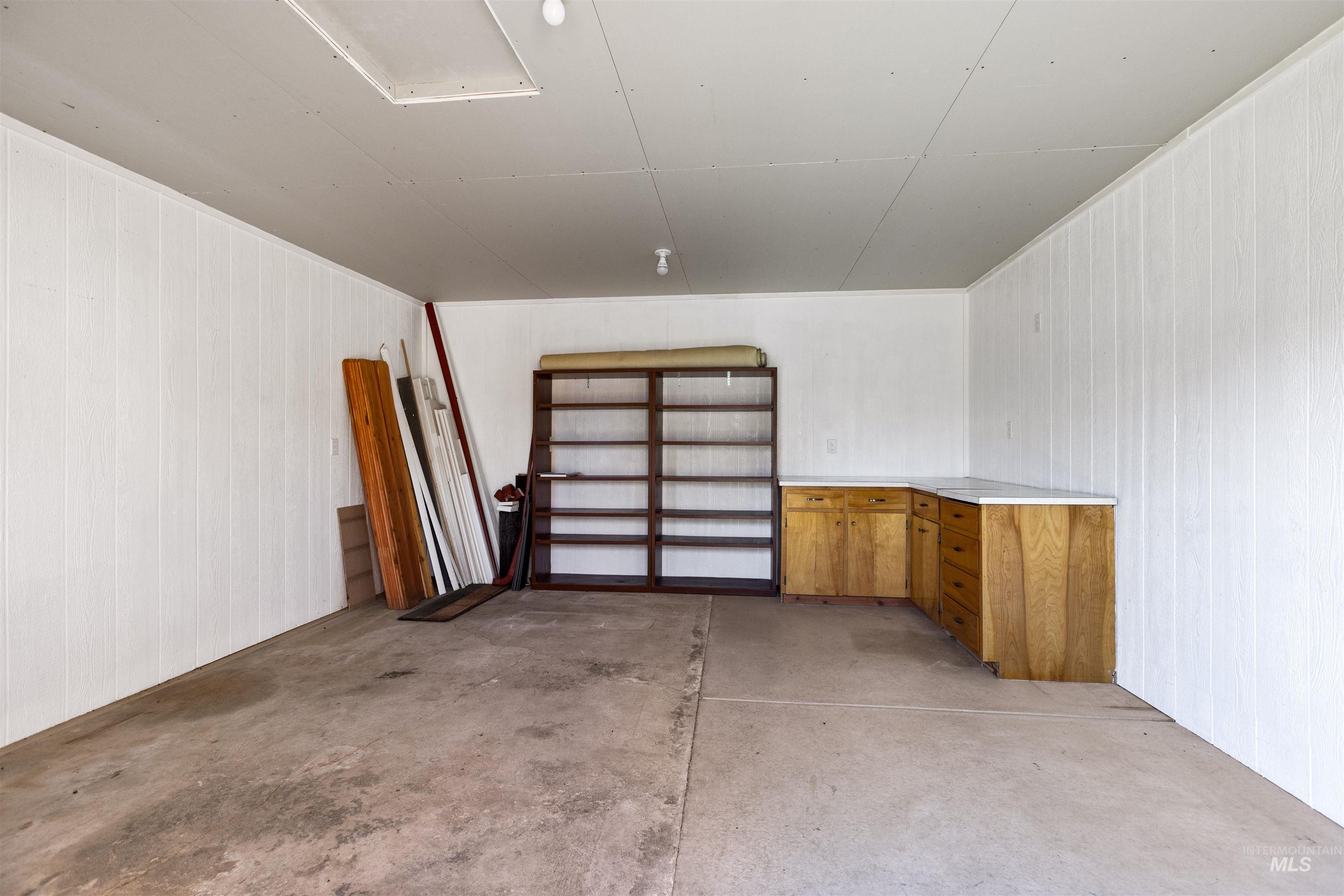 3304 S Illinois Ave, Caldwell, Idaho 83605, 3 Bedrooms, 2 Bathrooms, Residential For Sale, Price $385,000,MLS 98977233