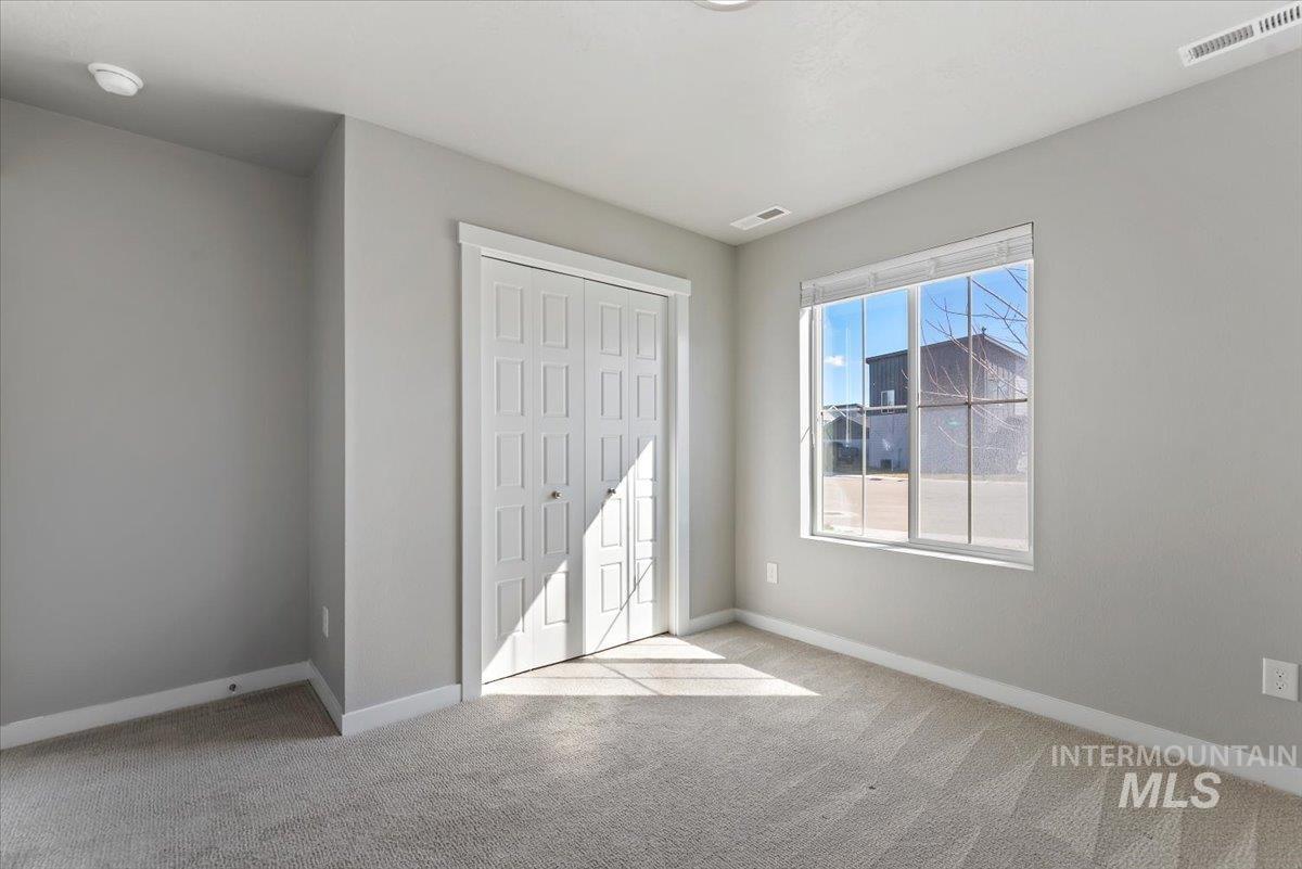 10762 W Camas St, Boise, Idaho 83709, 3 Bedrooms, 2 Bathrooms, Residential For Sale, Price $375,000,MLS 98977234