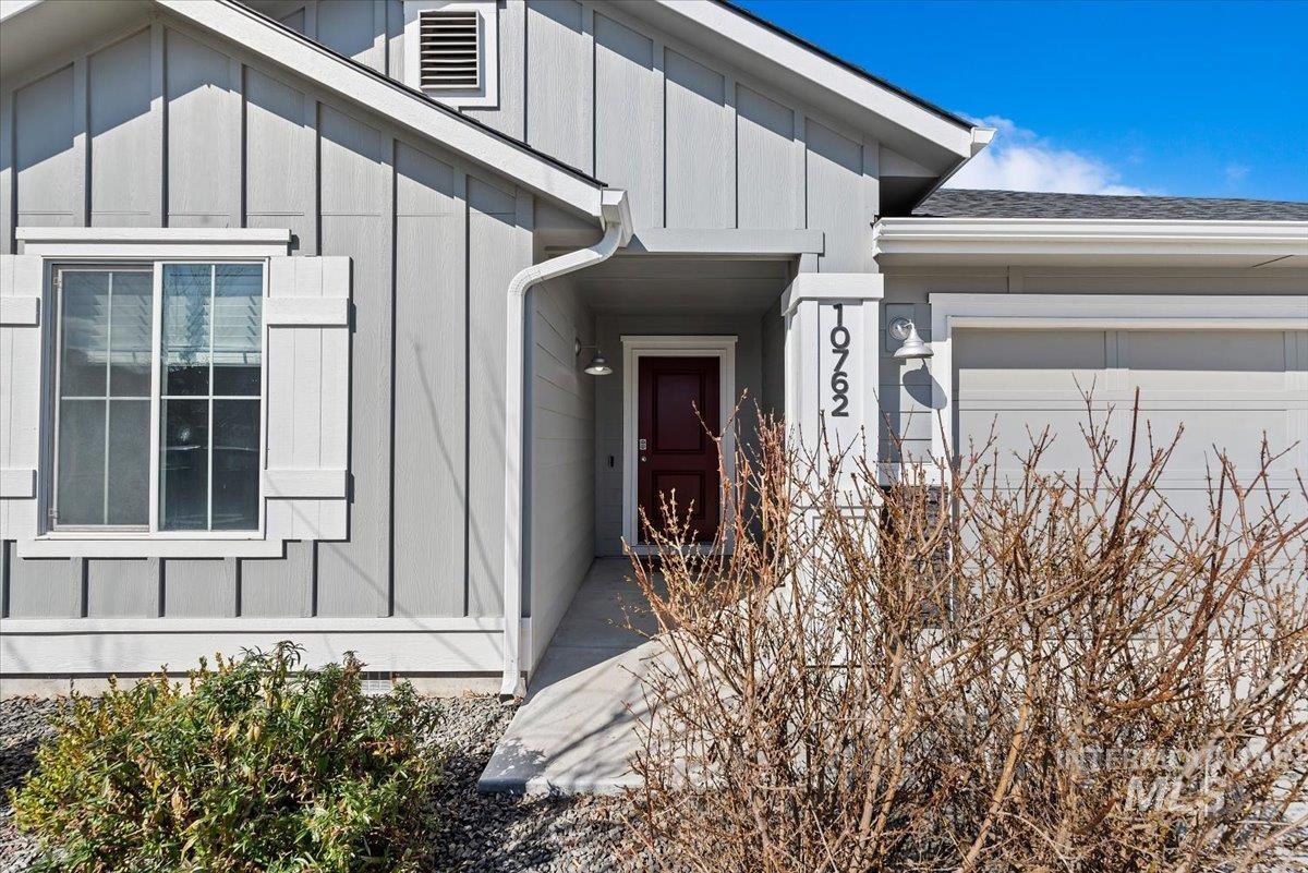 10762 W Camas St, Boise, Idaho 83709, 3 Bedrooms, 2 Bathrooms, Residential For Sale, Price $375,000,MLS 98977234