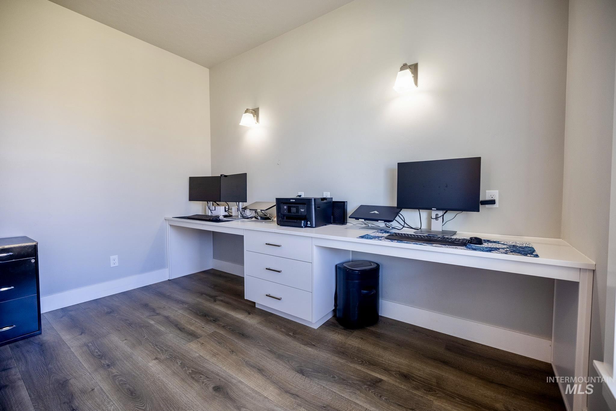 882 E Pascua Dr, Kuna, Idaho 83634, 3 Bedrooms, 2.5 Bathrooms, Residential For Sale, Price $599,999,MLS 98977235